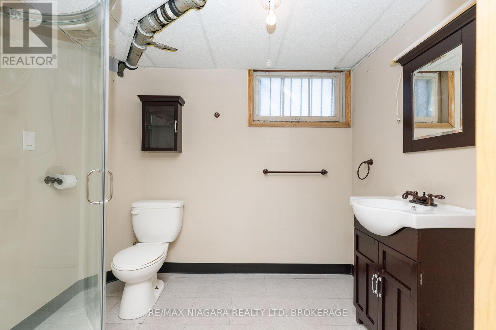 84 SECOND STREET - Image 32