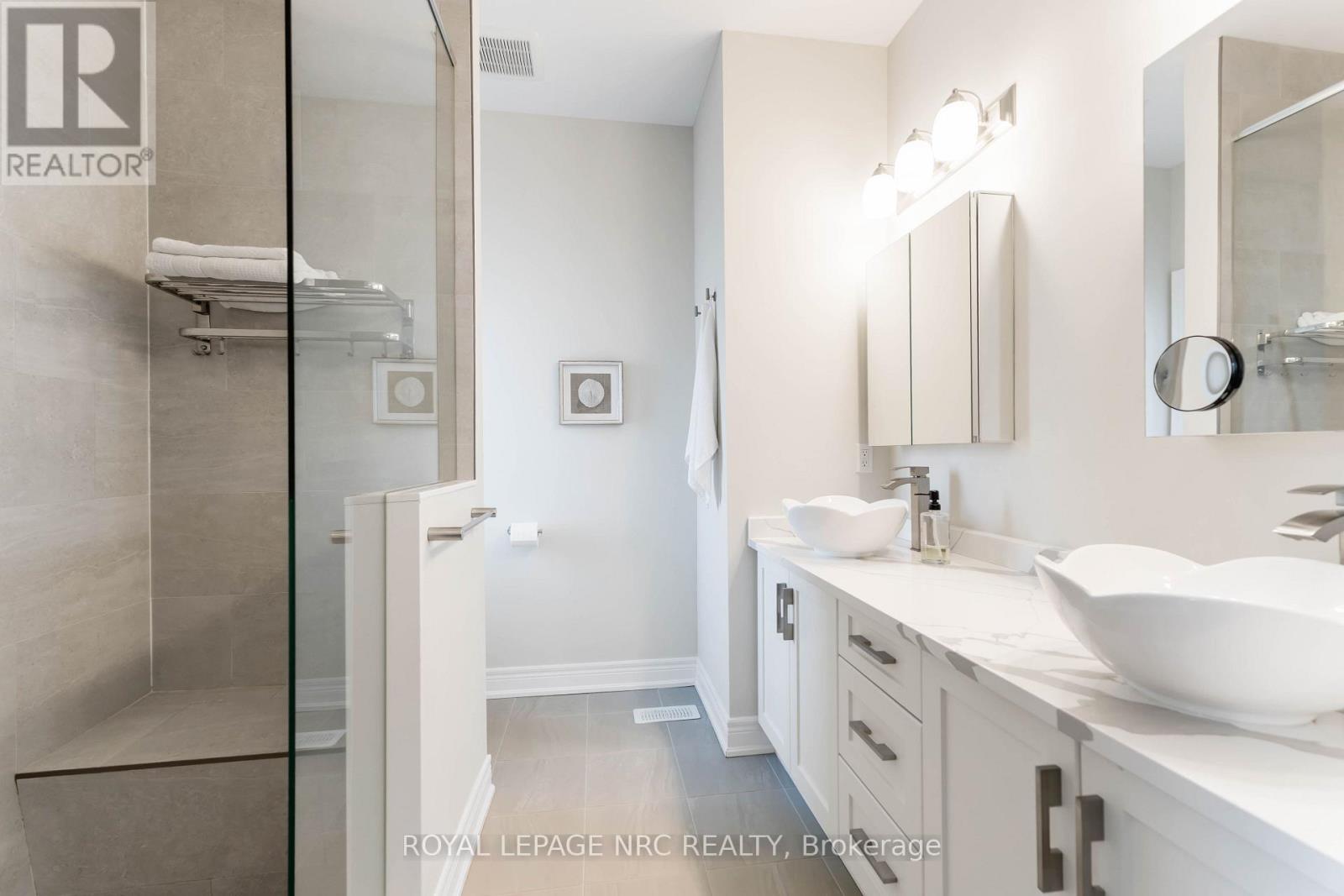 432 VIKING STREET - Image 28