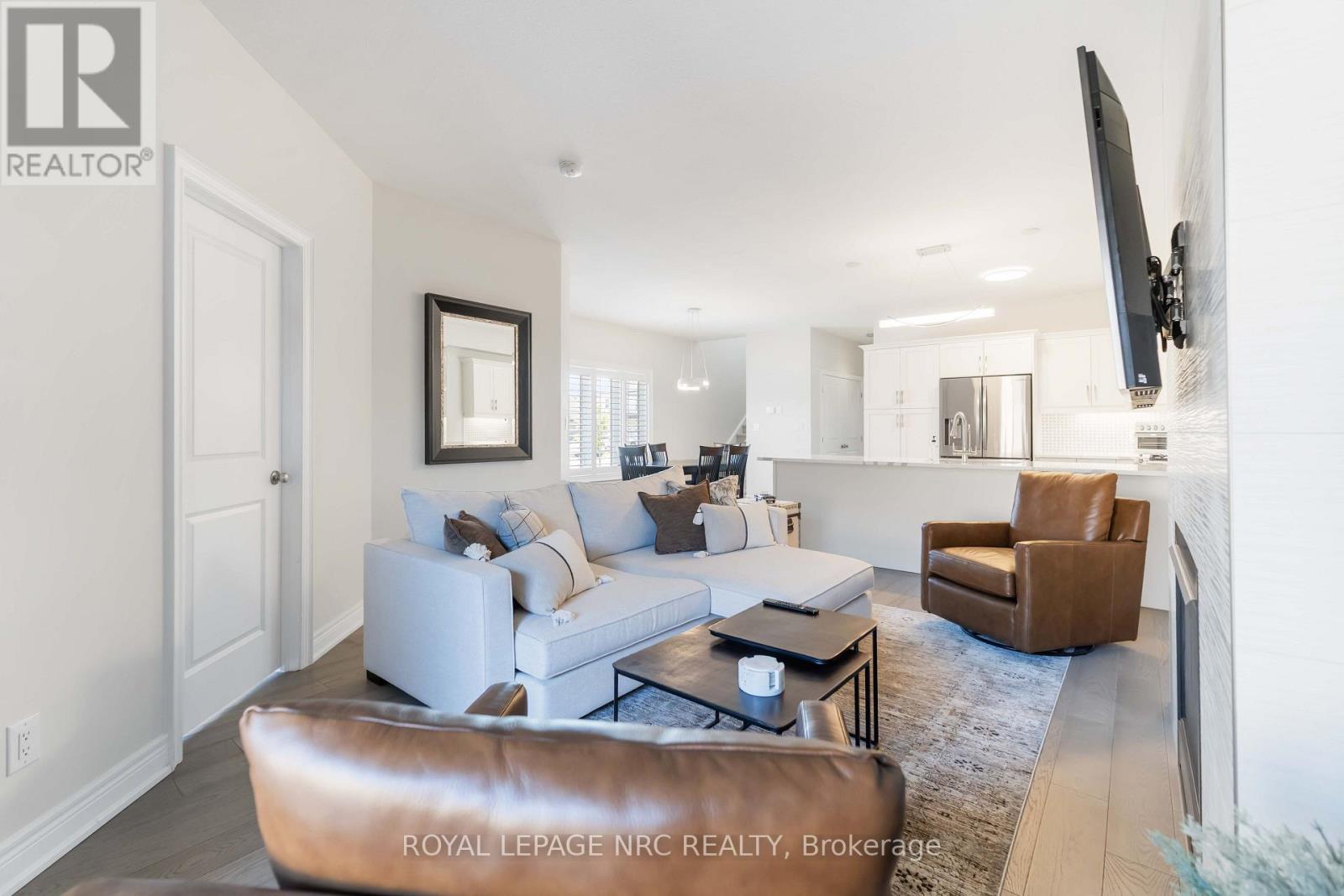 432 VIKING STREET - Image 7