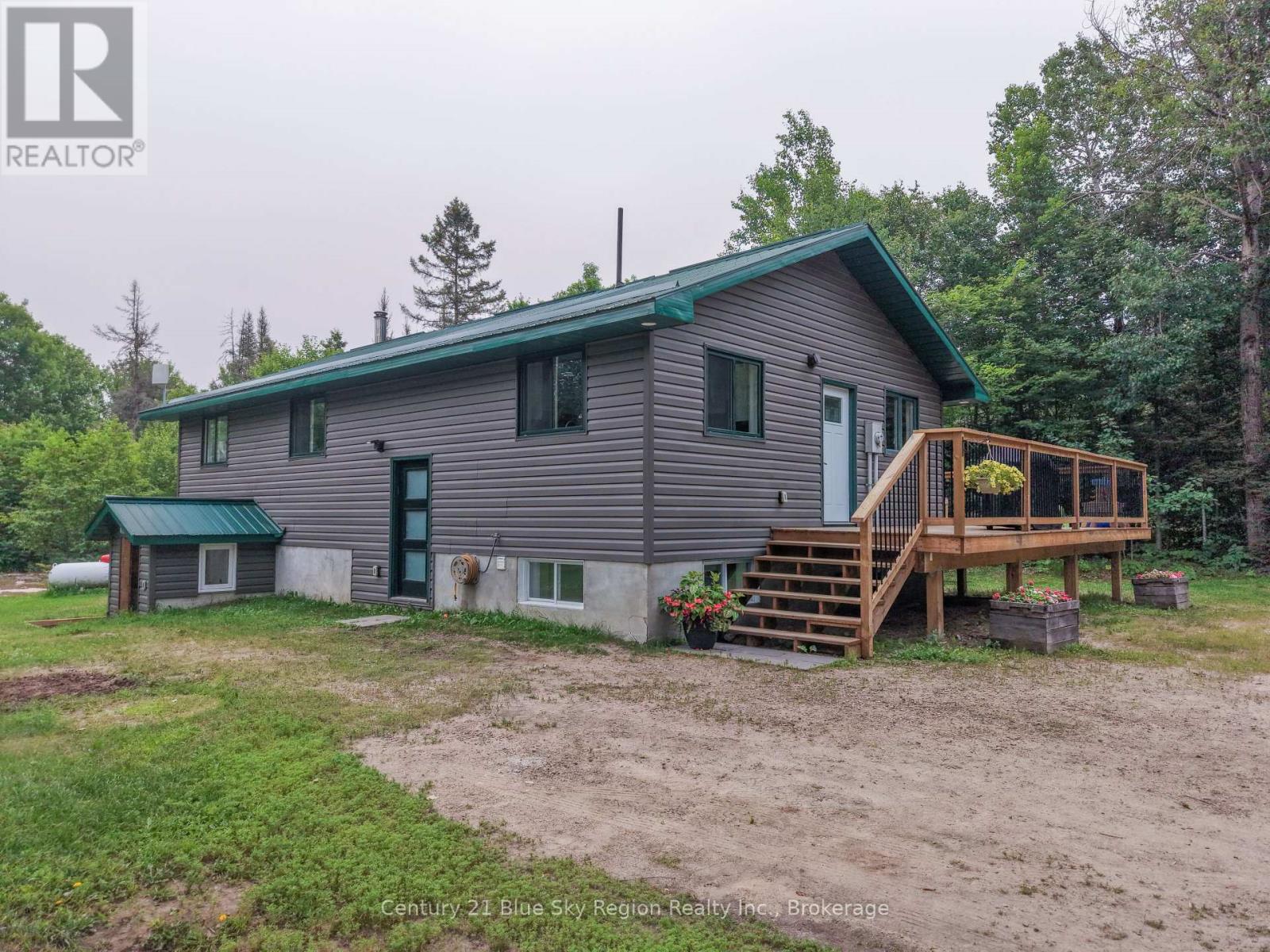 887 DEVELOPMENT ROAD - Image 3