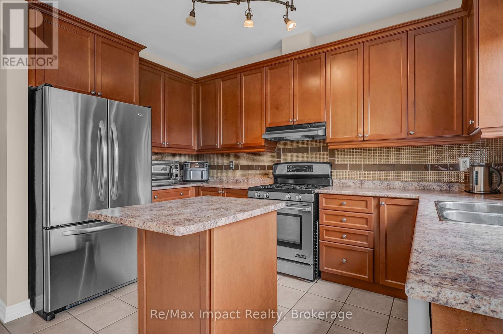 14A HUNT STREET - 11