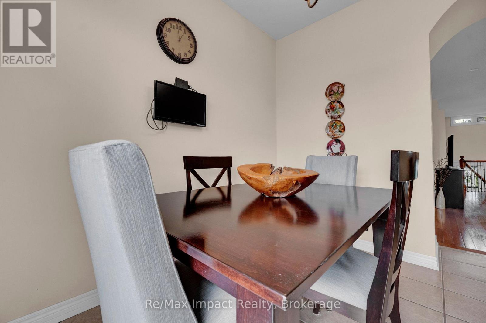 14A HUNT STREET - 12