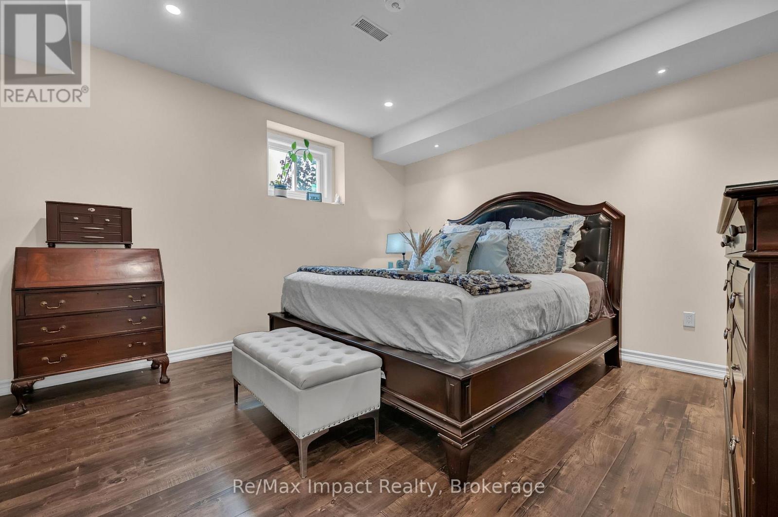14A HUNT STREET - 28