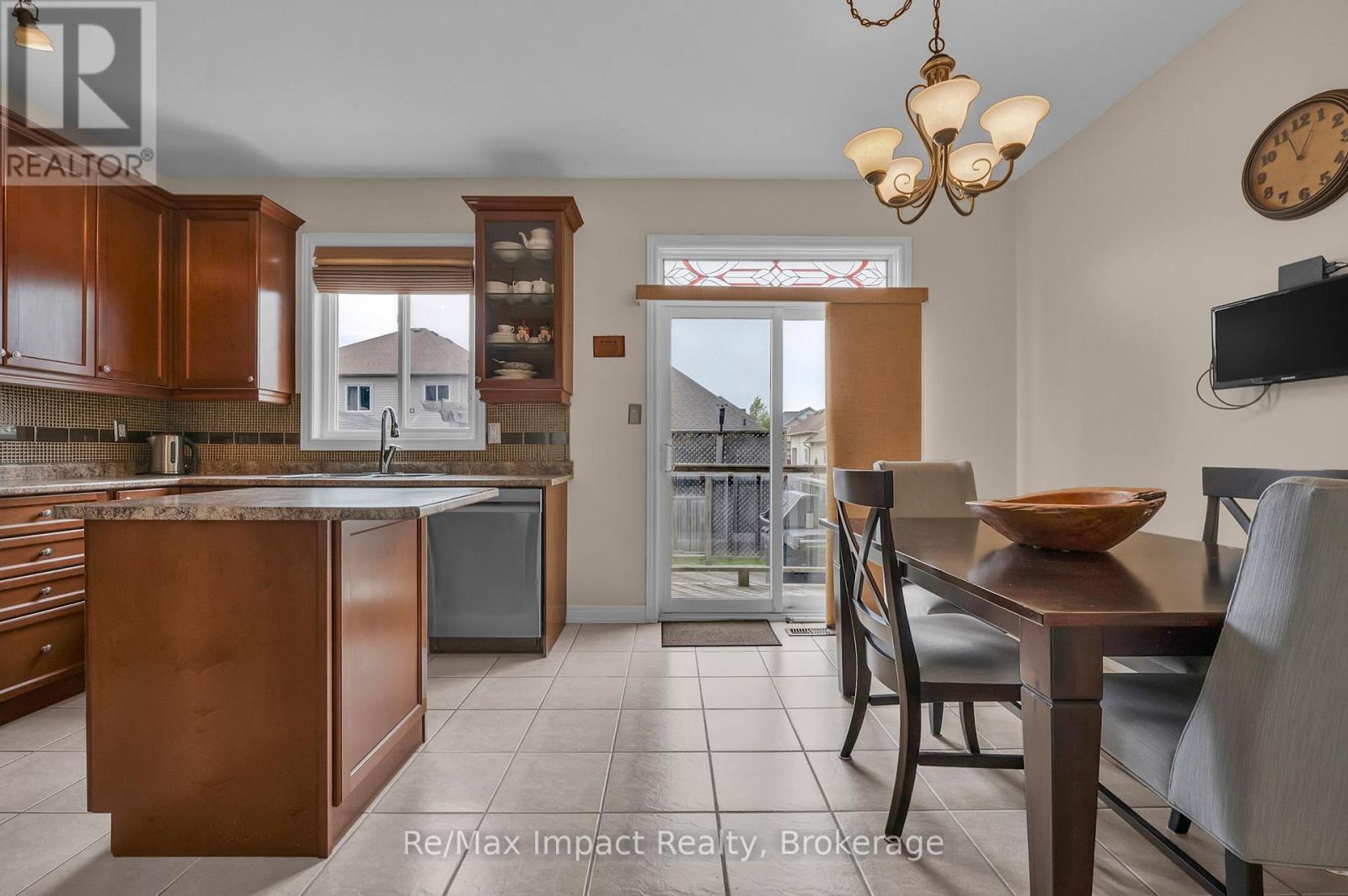 14A HUNT STREET - 8