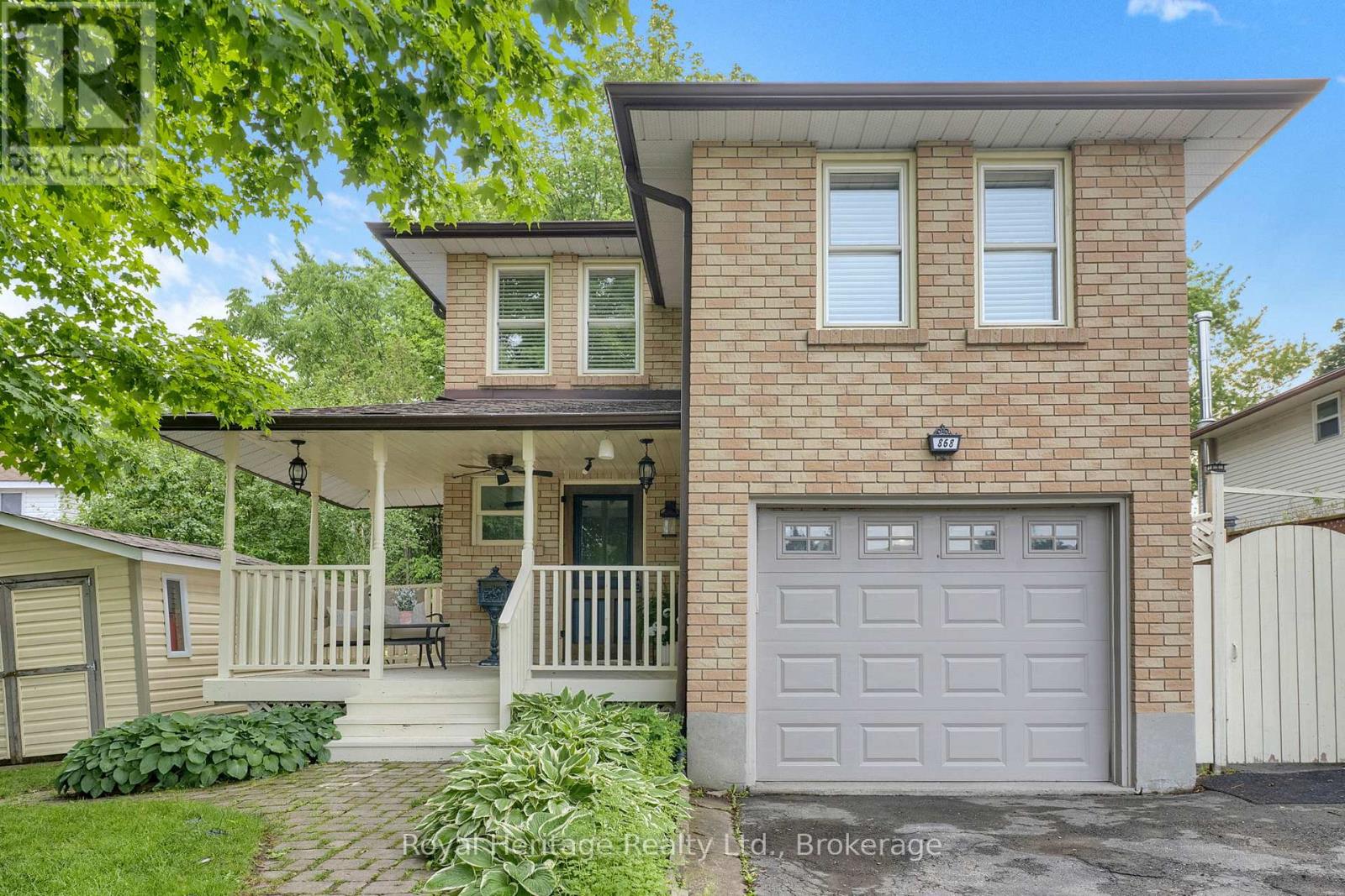 868 WILLIAM BOOTH CRESCENT - 1