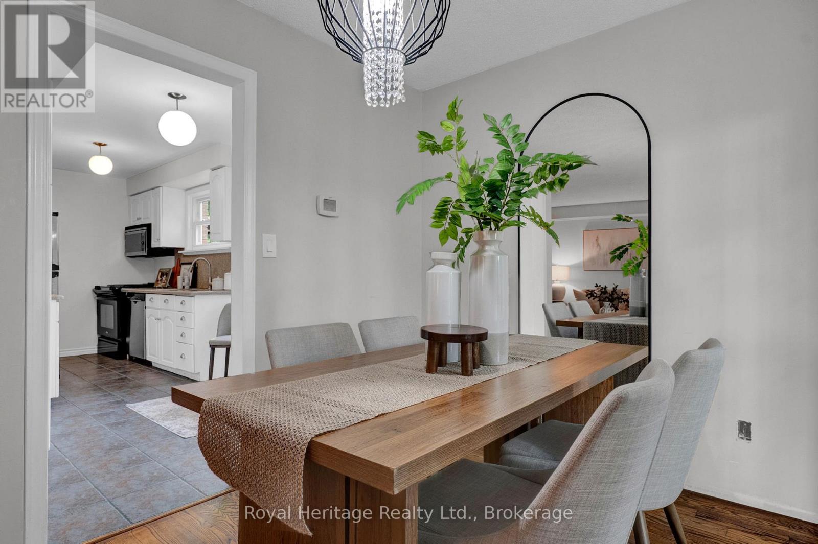 868 WILLIAM BOOTH CRESCENT - 10