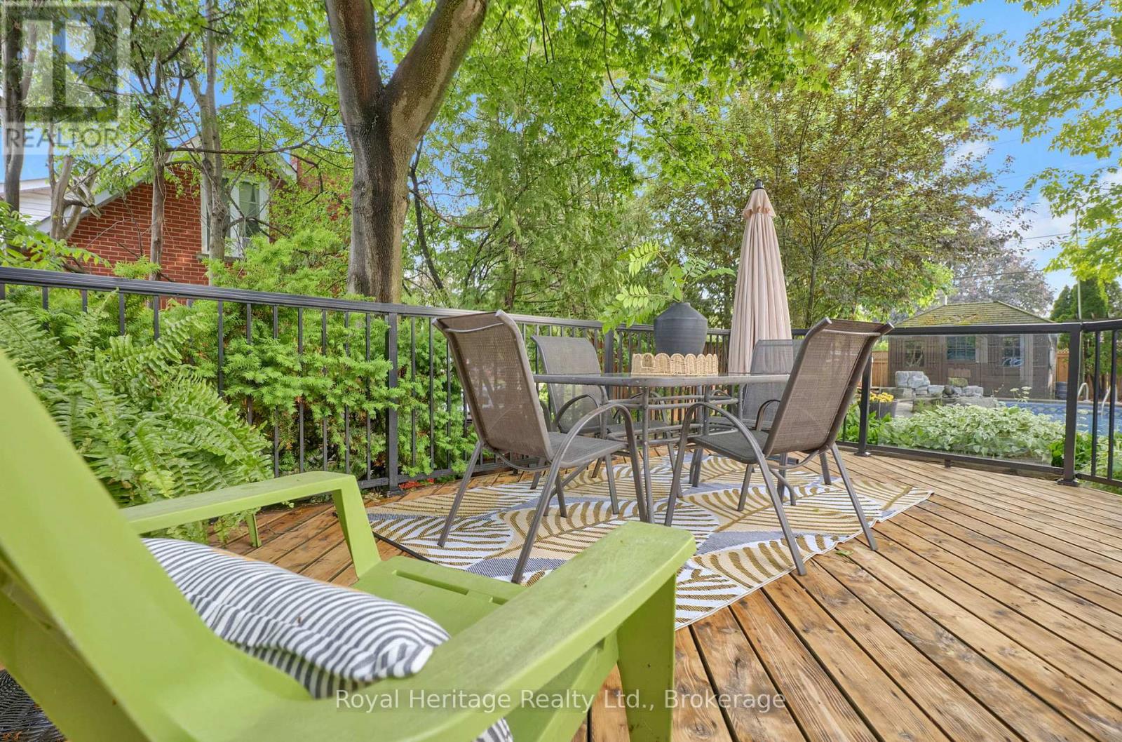 868 WILLIAM BOOTH CRESCENT - 14