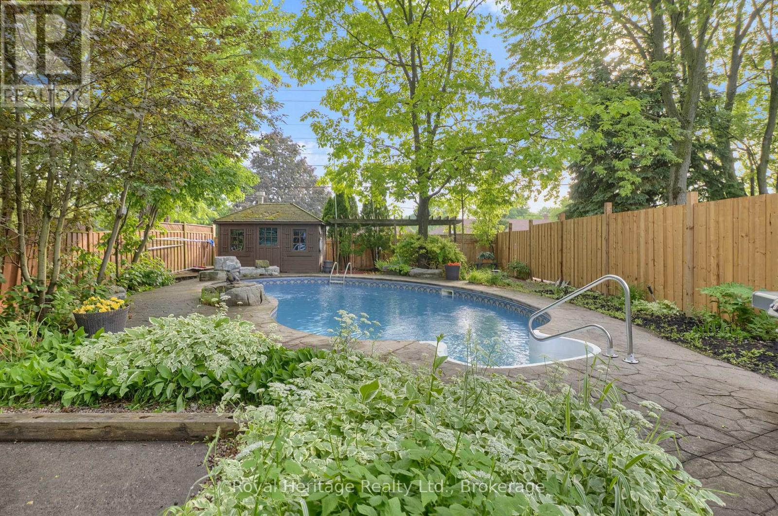 868 WILLIAM BOOTH CRESCENT - 17