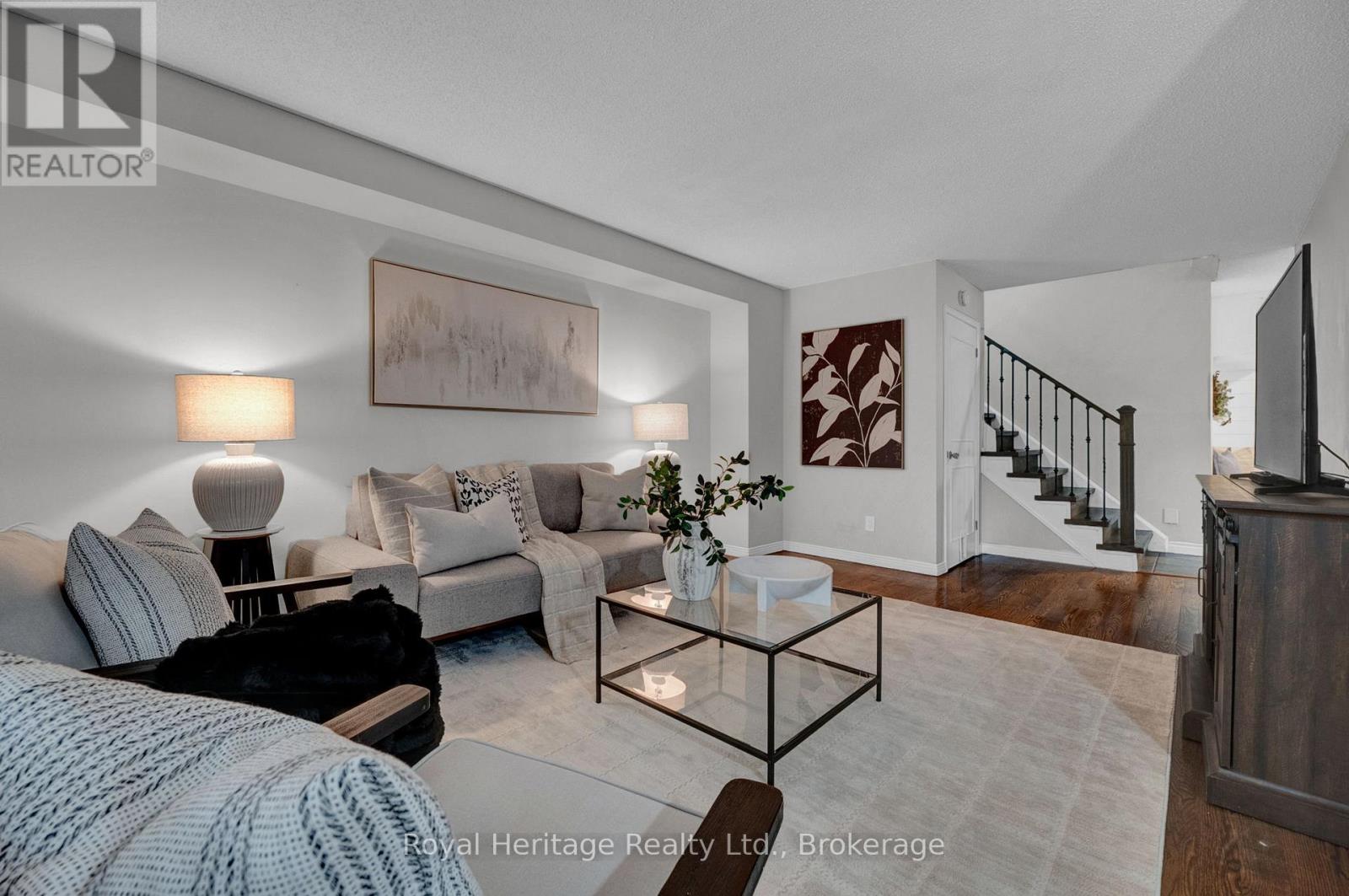868 WILLIAM BOOTH CRESCENT - 25