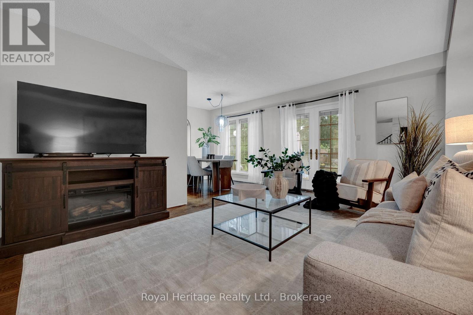 868 WILLIAM BOOTH CRESCENT - 27