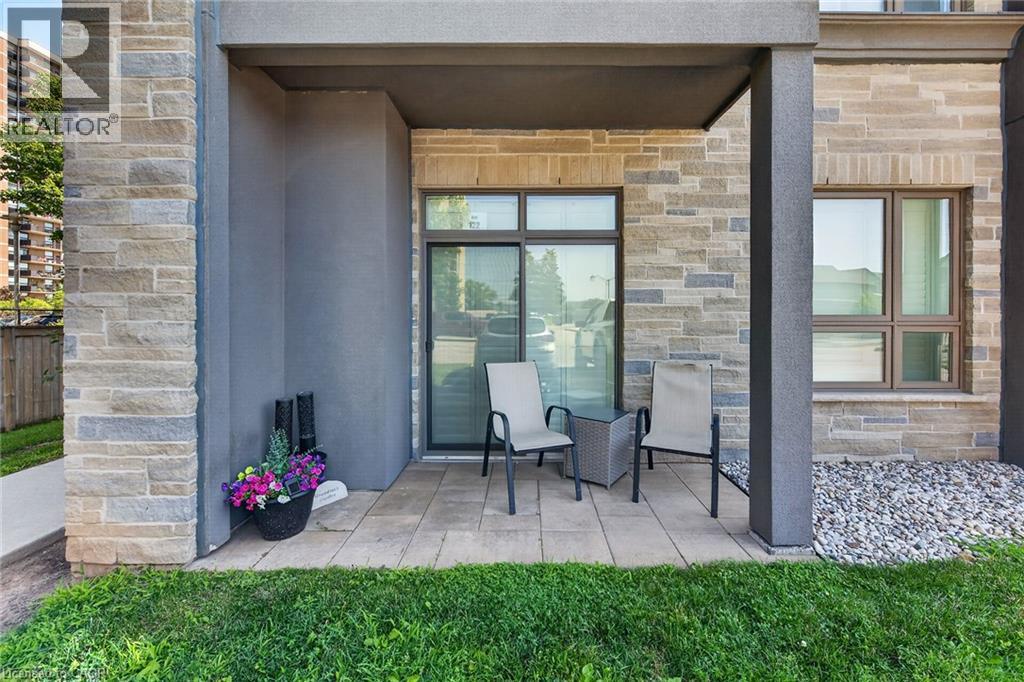 #122 35 SOUTHSHORE Crescent - Image 33