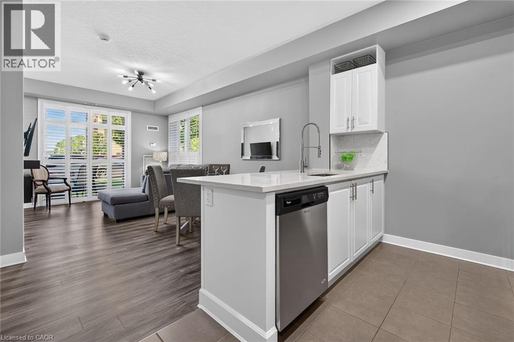 #122 35 SOUTHSHORE Crescent - Image 7