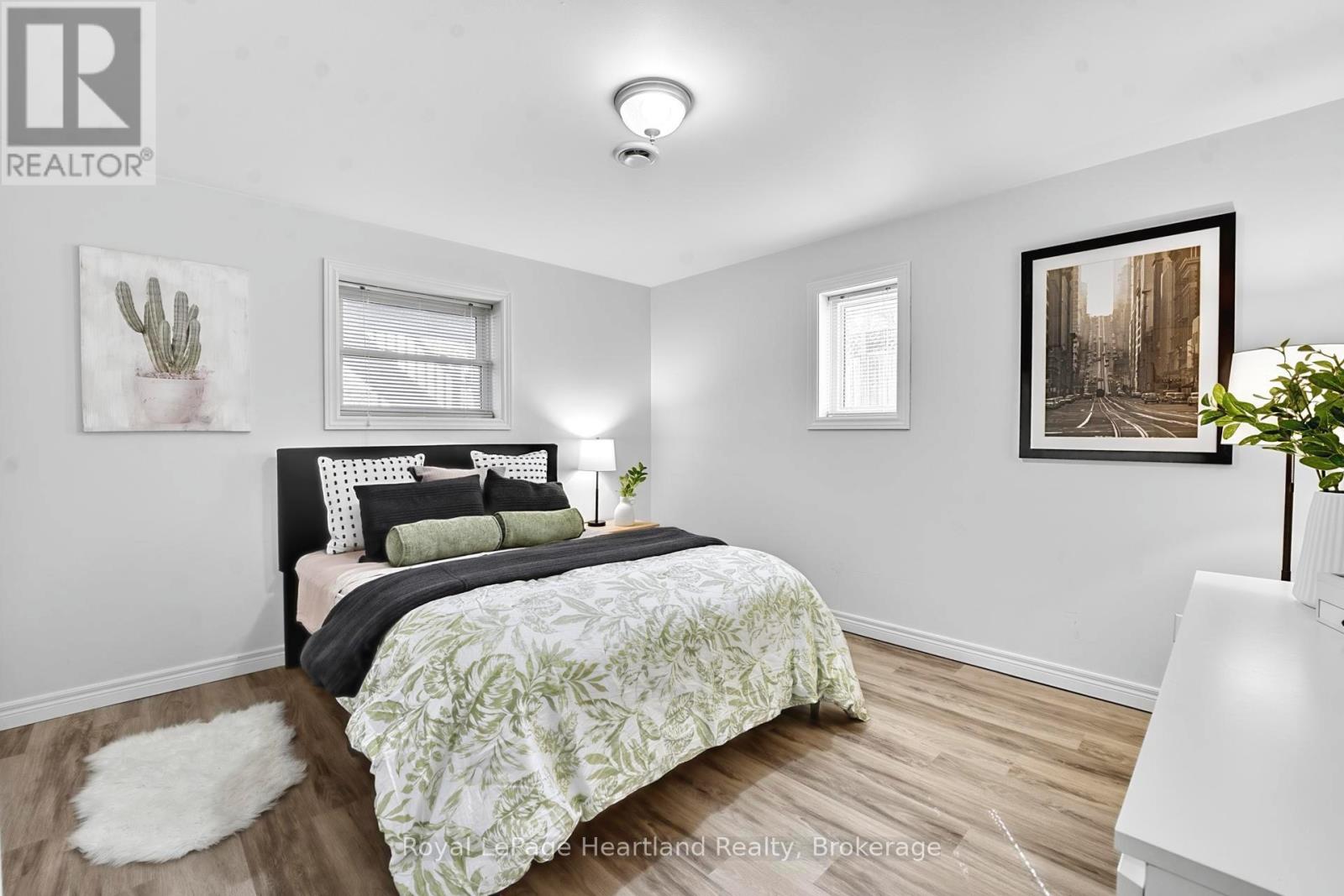 25 LEE CRESCENT - 20