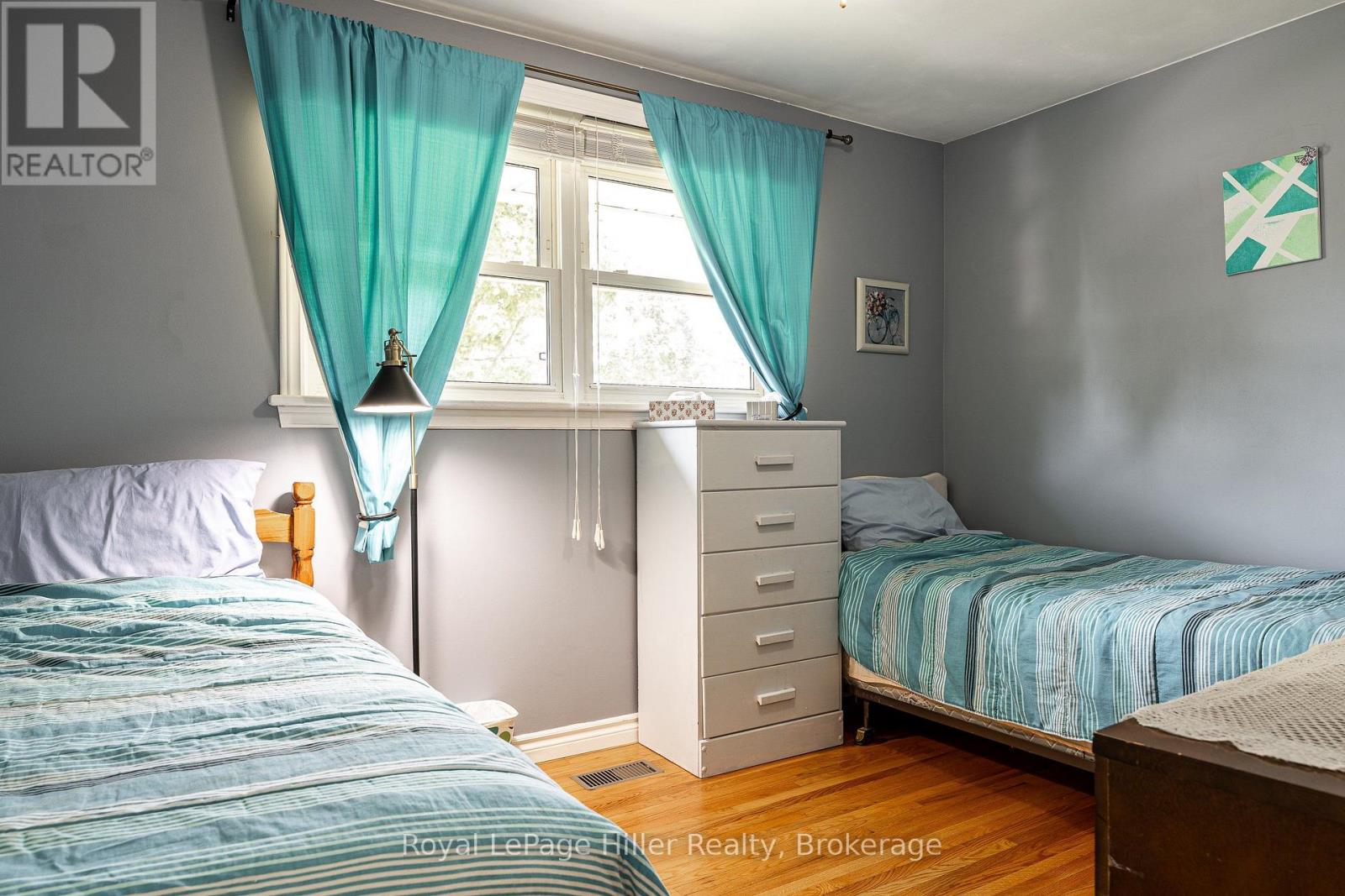 185 STRACHAN STREET - Image 11