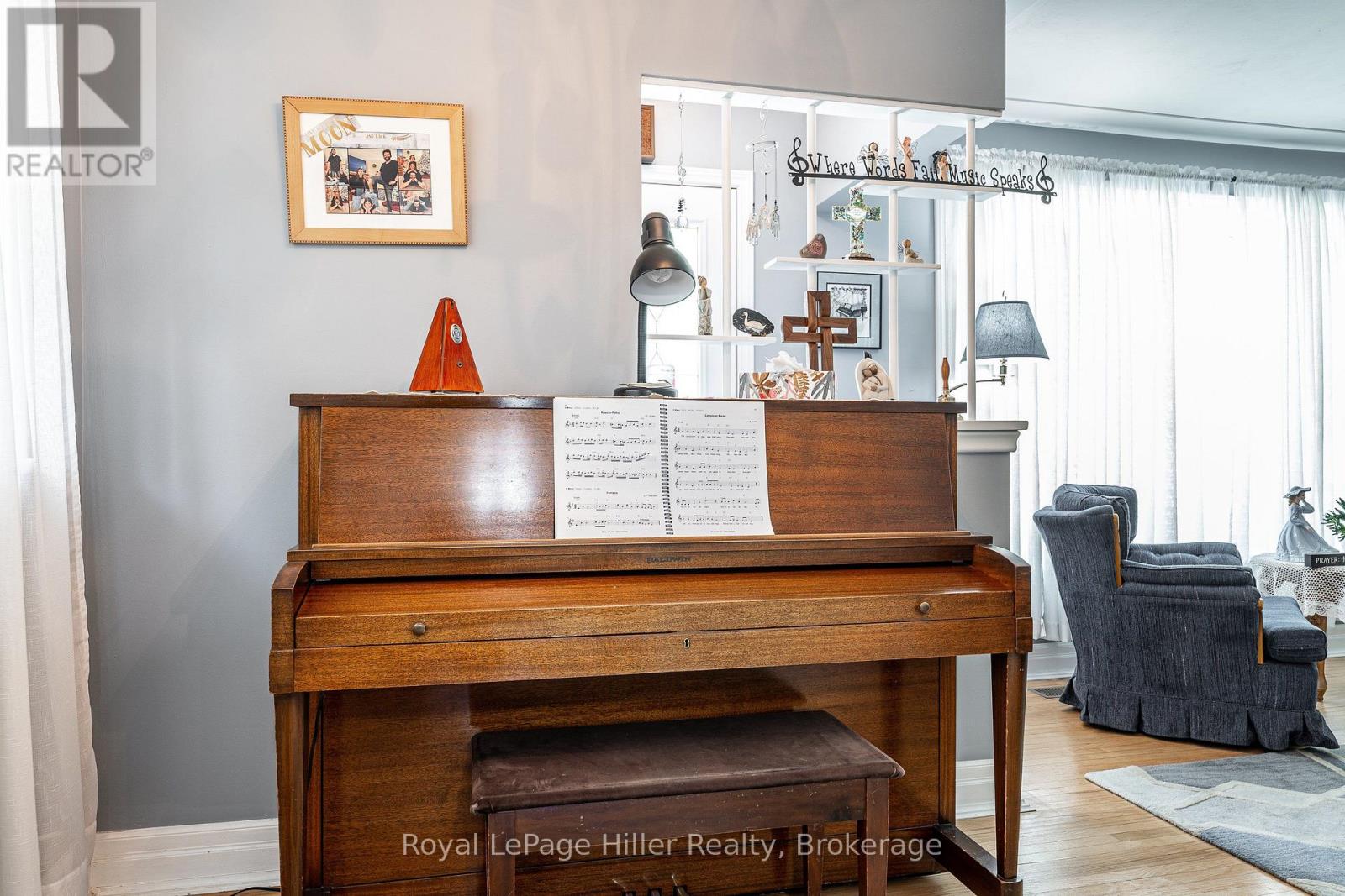 185 STRACHAN STREET - Image 27