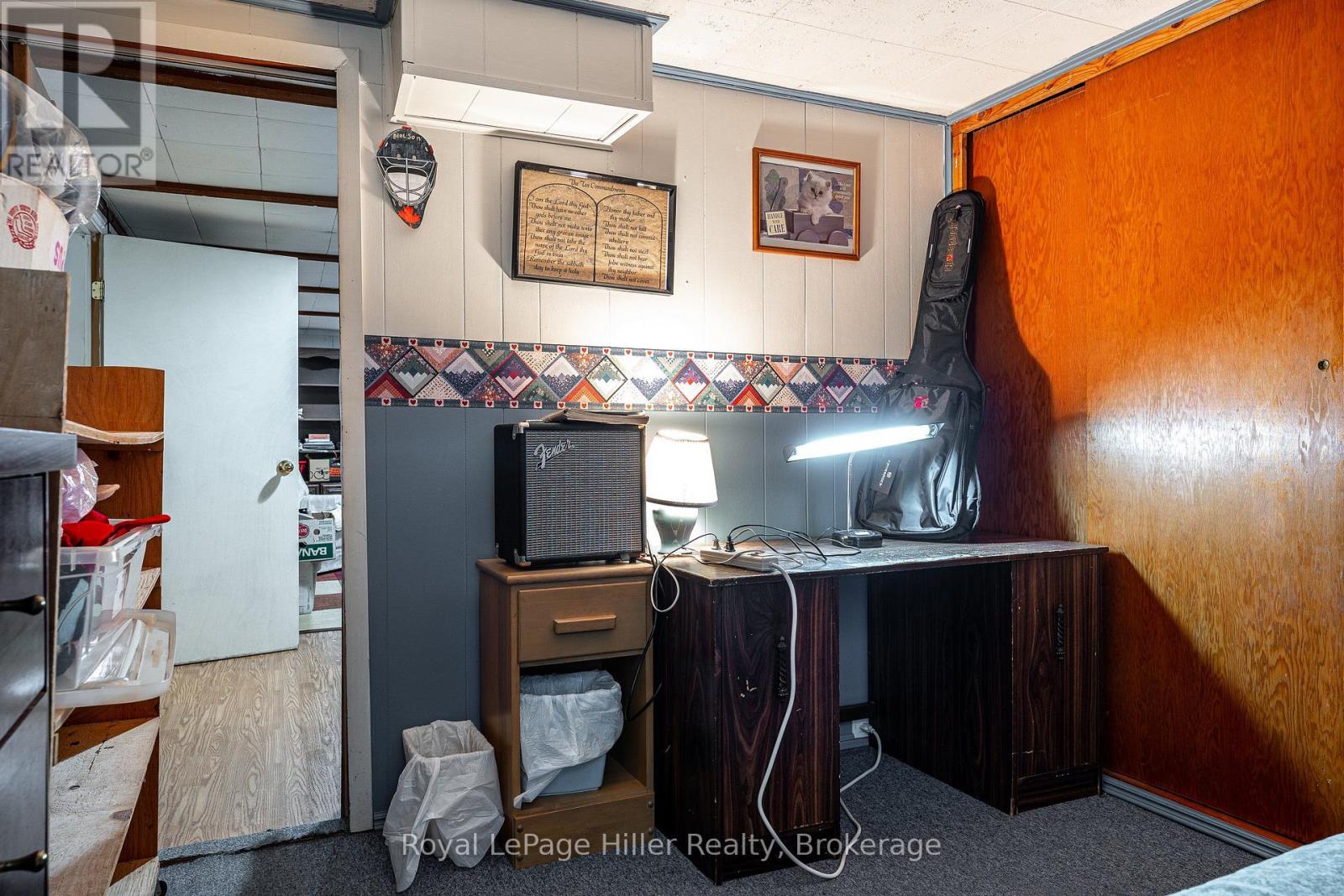 185 STRACHAN STREET - Image 32