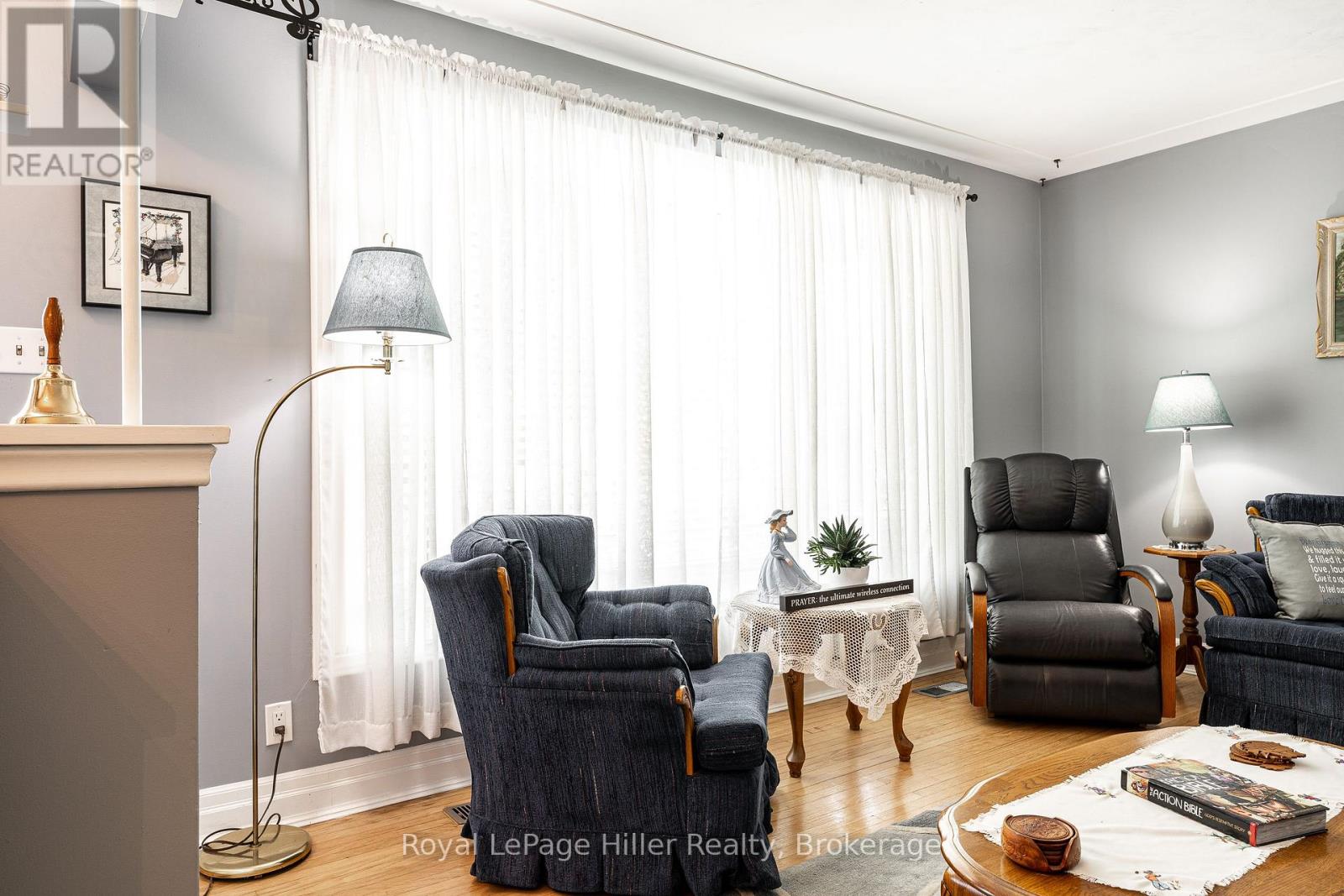 185 STRACHAN STREET - Image 7