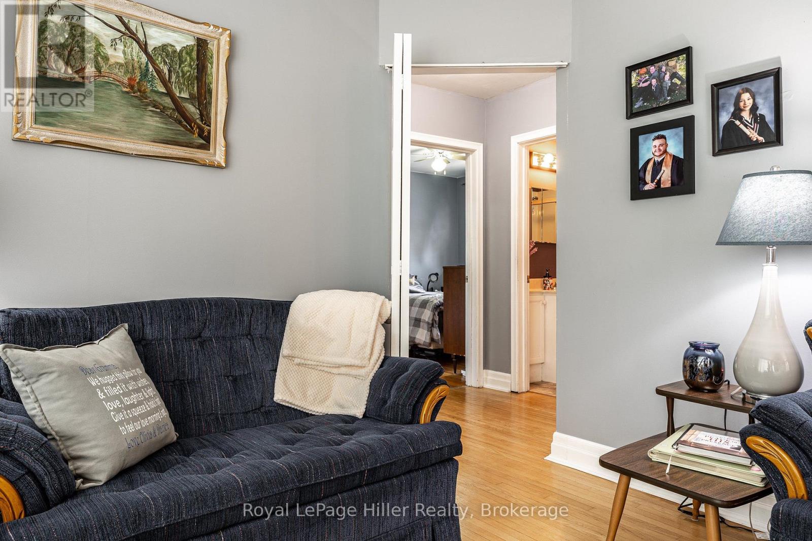 185 STRACHAN STREET - Image 9