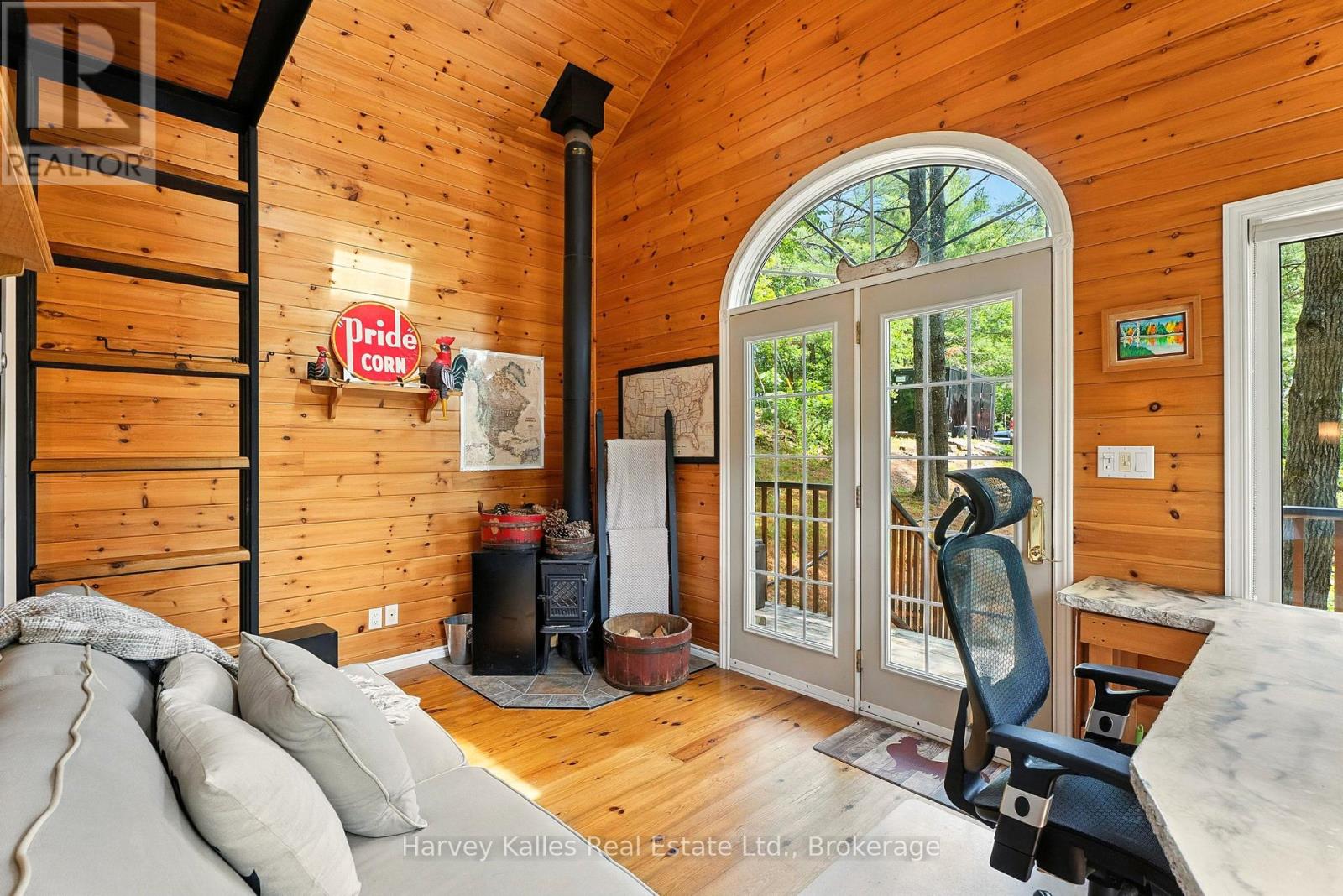 1078 MCKENZIE ROAD - 41