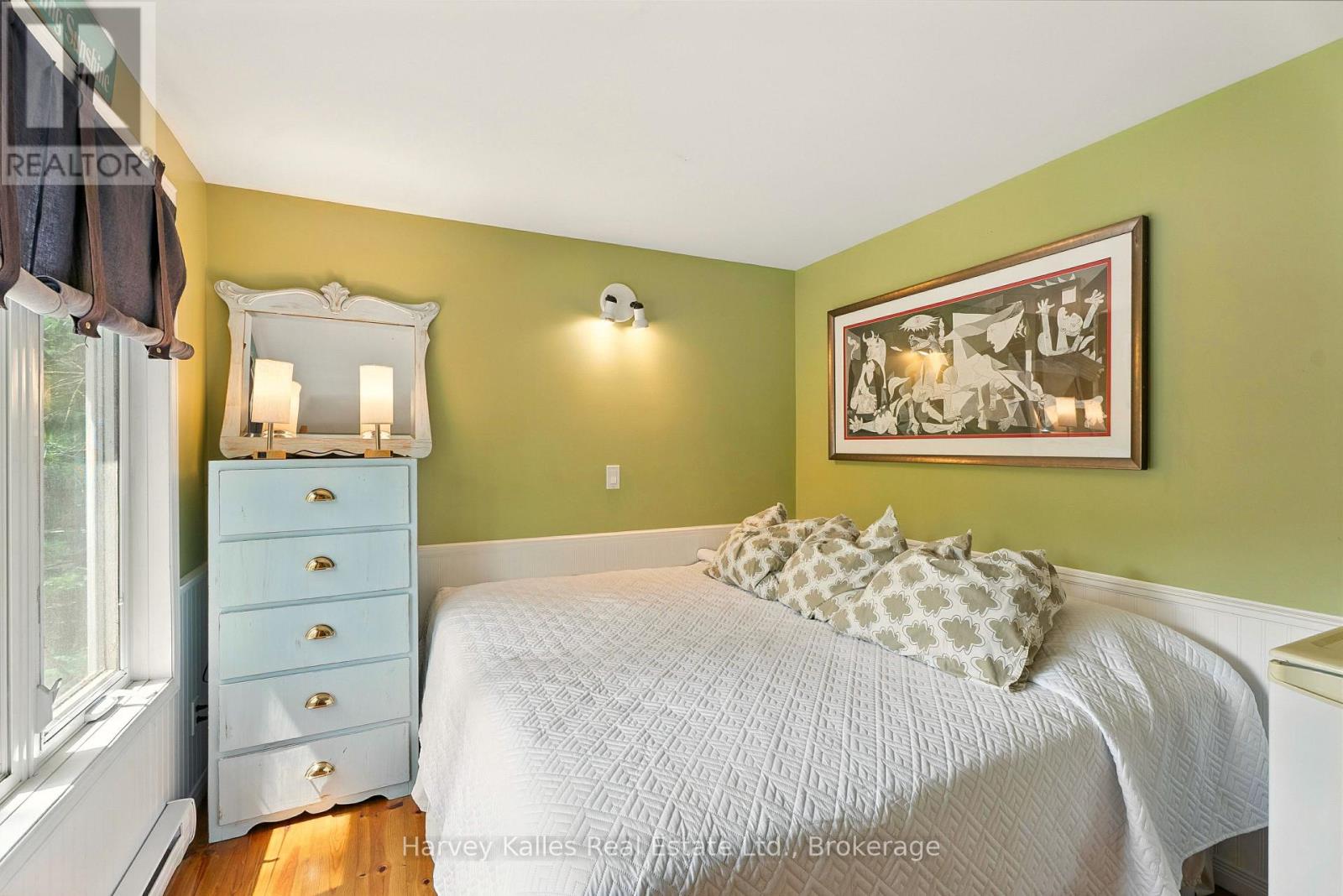 1078 MCKENZIE ROAD - 42