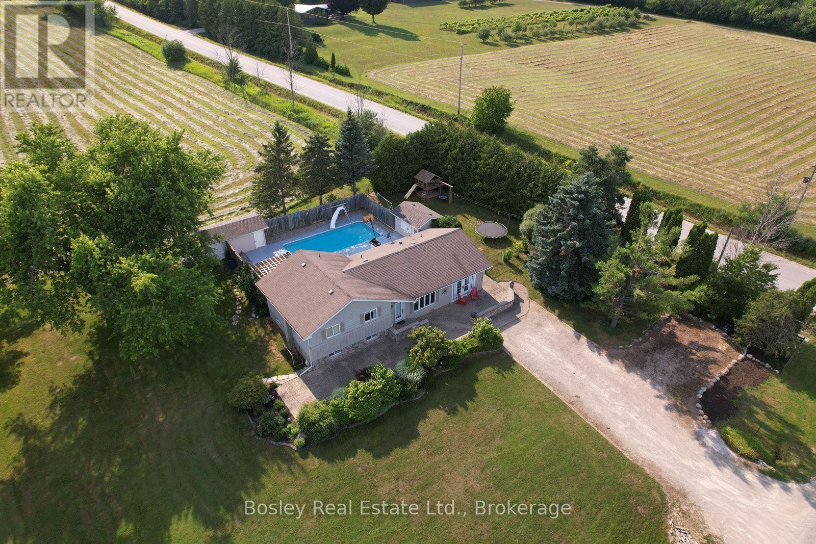 357190 THE BLUE MOUNTAIN MEAFORD TOWNLINE - 46
