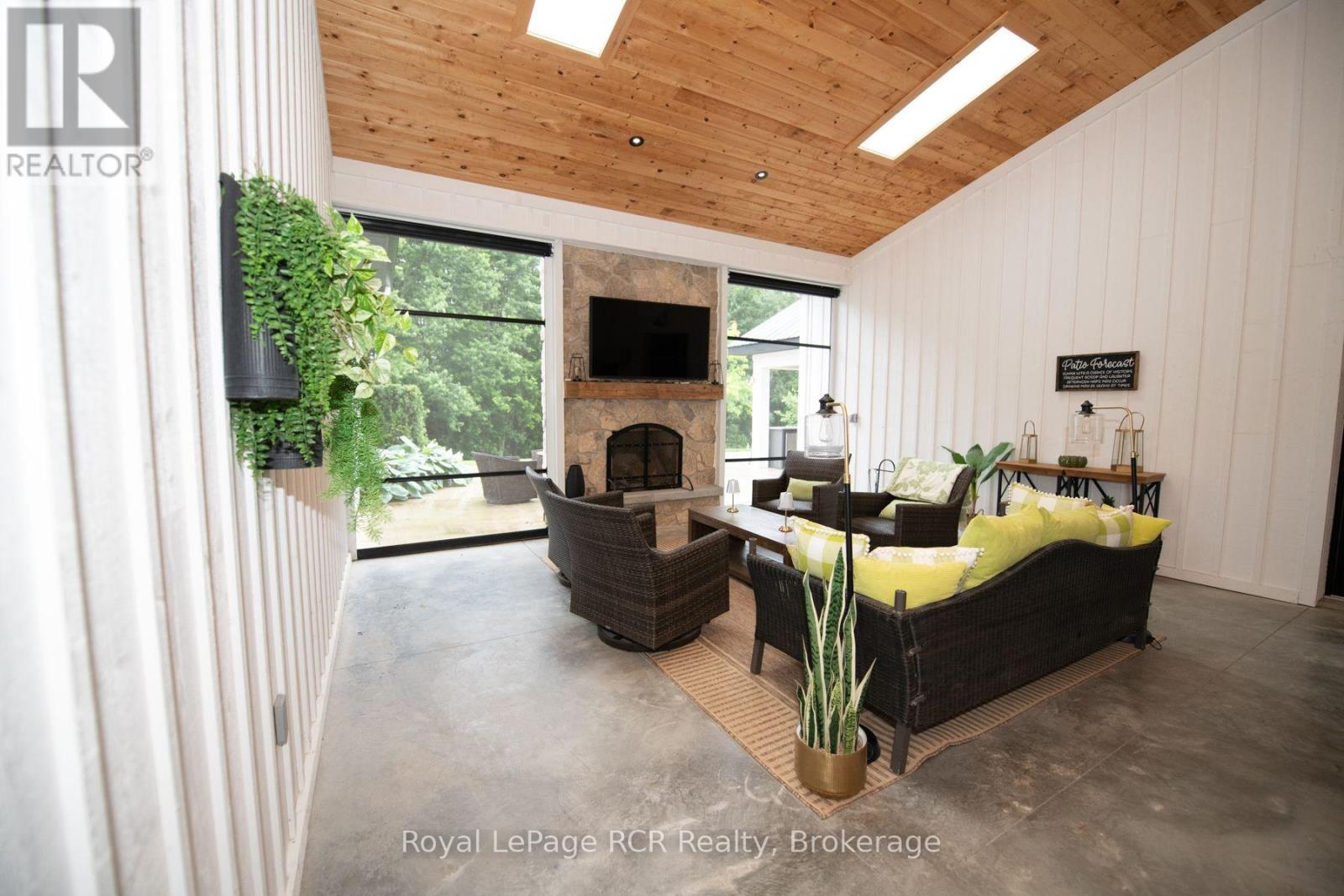 42085 ROAD 71 ROAD W - 32