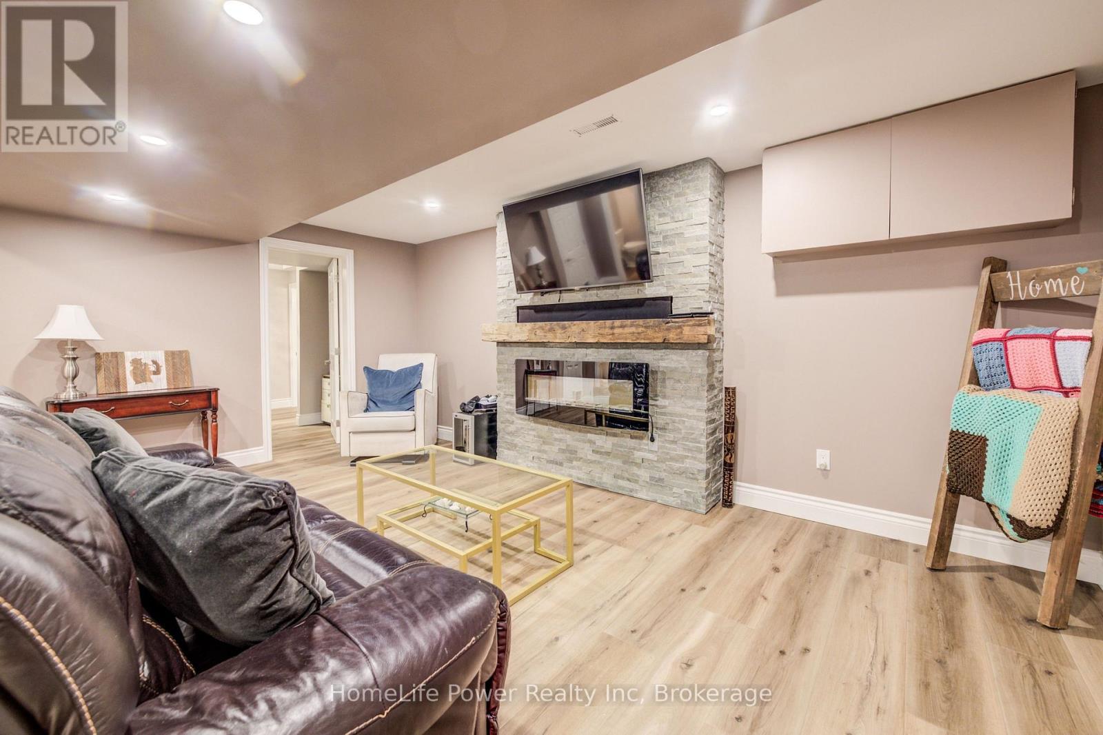 41 MCNIVEN ROAD - Image 33