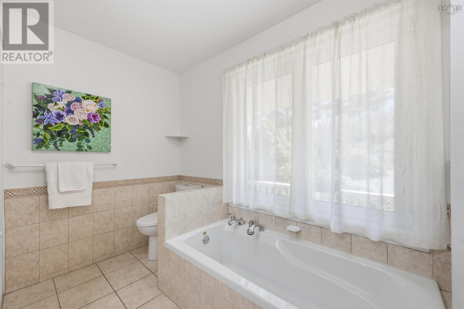 243 Lakeshore Drive - 19