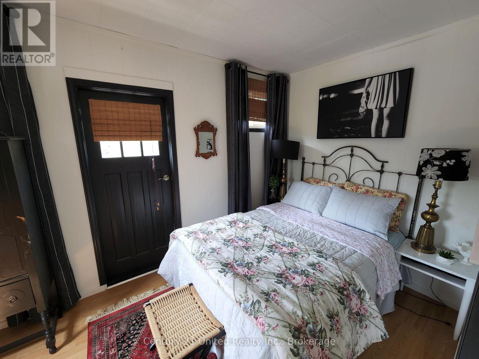 3402 ISLAND 340 - 7