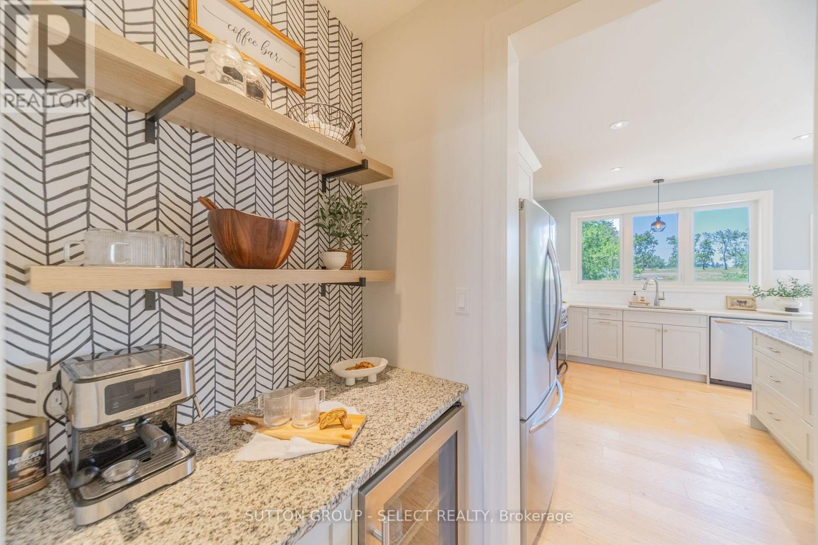 230 UNION AVENUE - 12