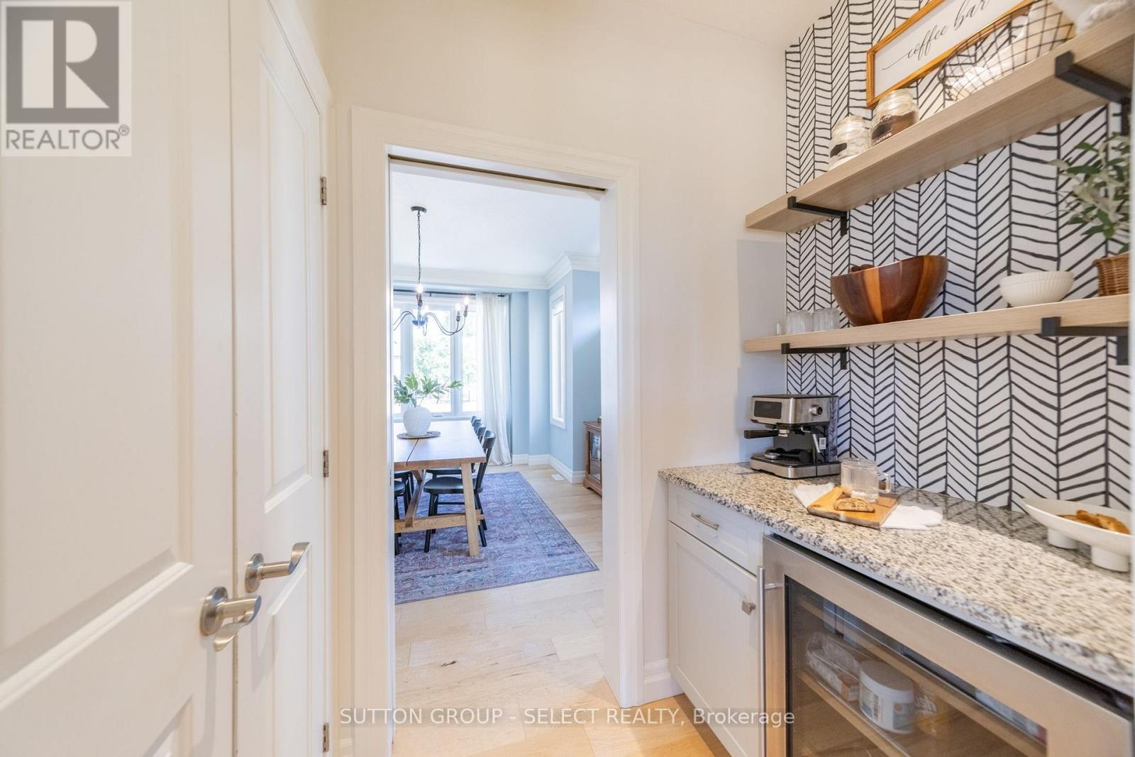 230 UNION AVENUE - 9