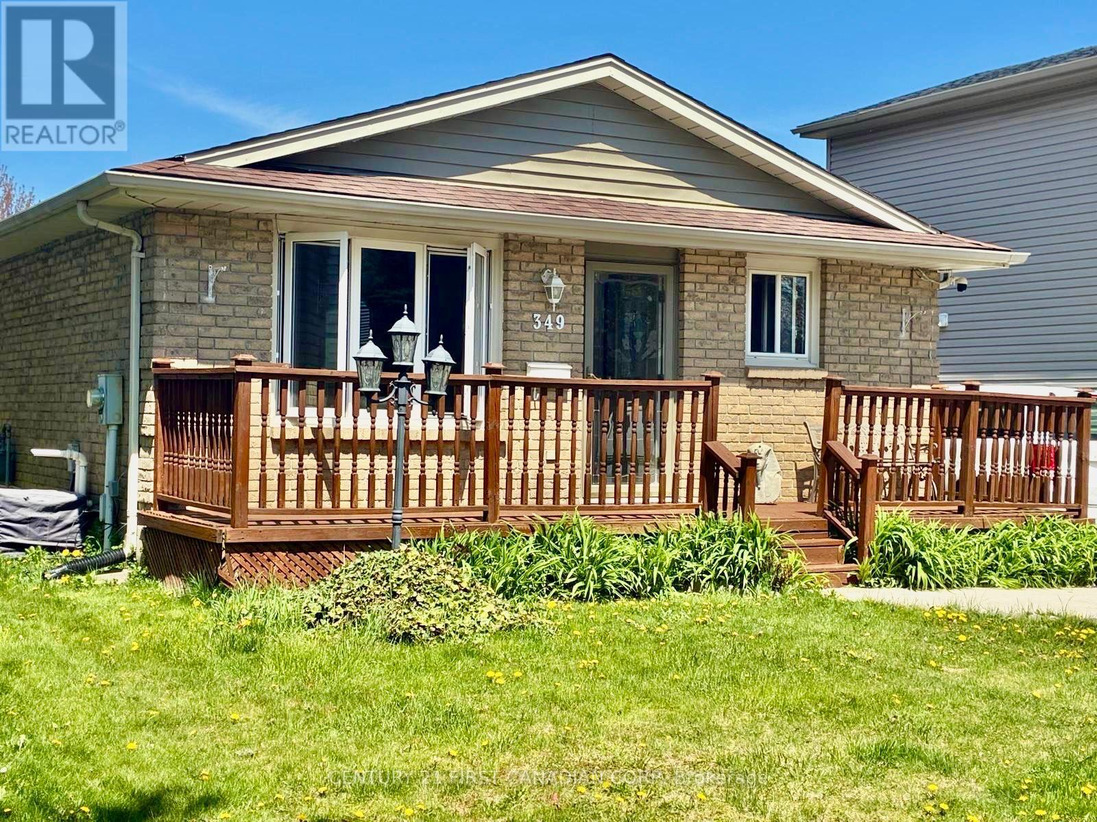 349 BANBURY CRESCENT - 3