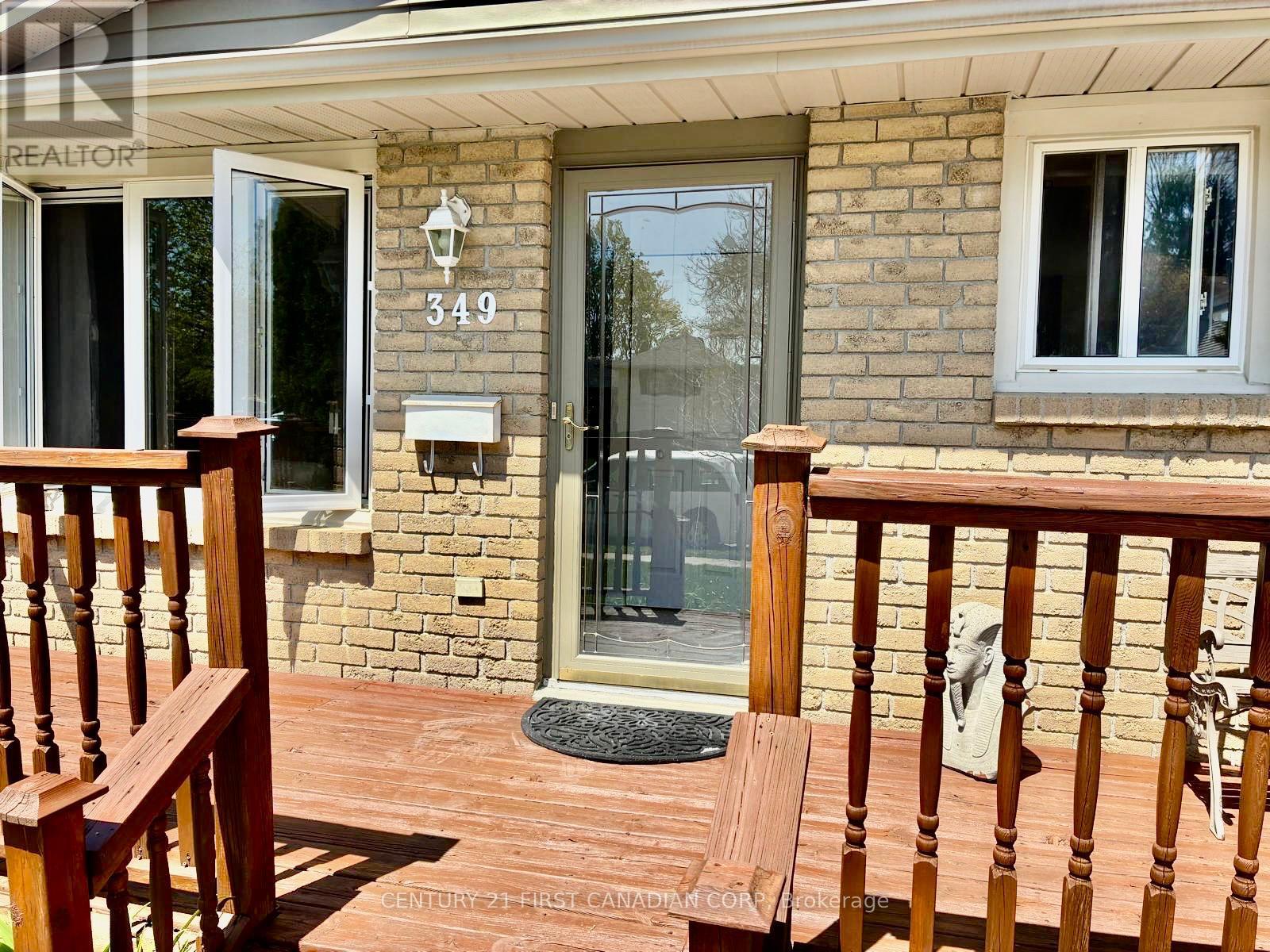 349 BANBURY CRESCENT - 4