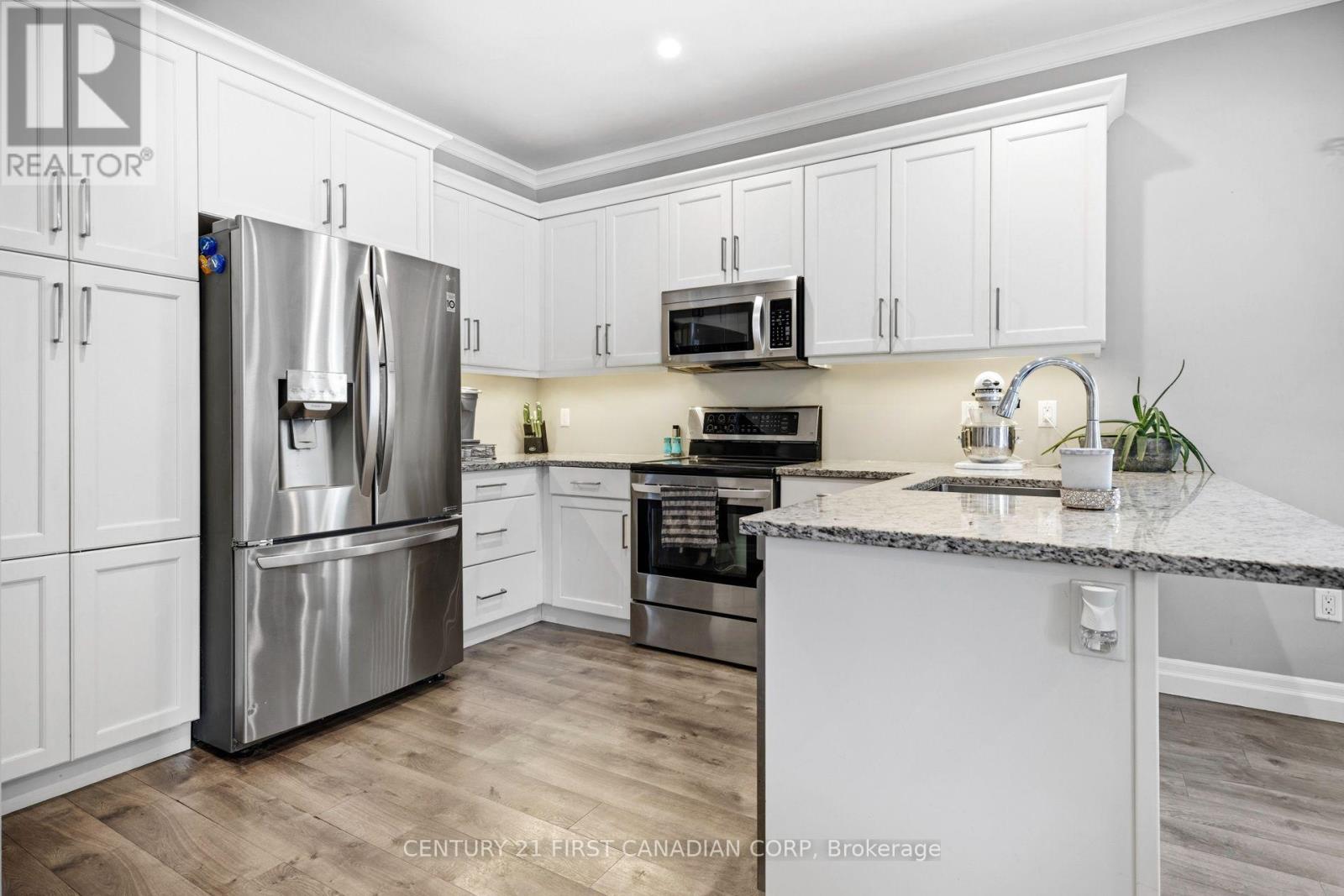 279 OAK STREET - 11