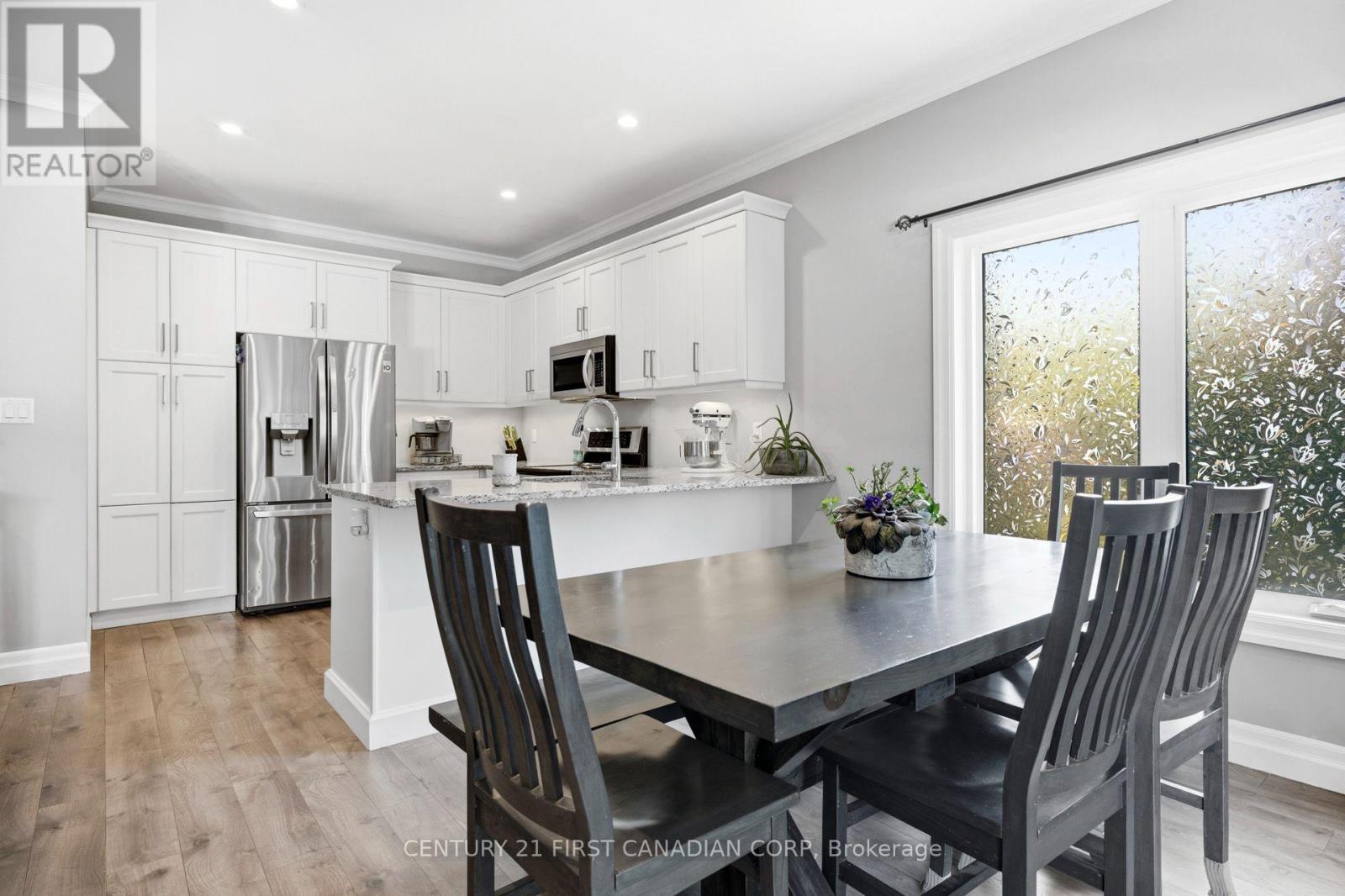 279 OAK STREET - 13