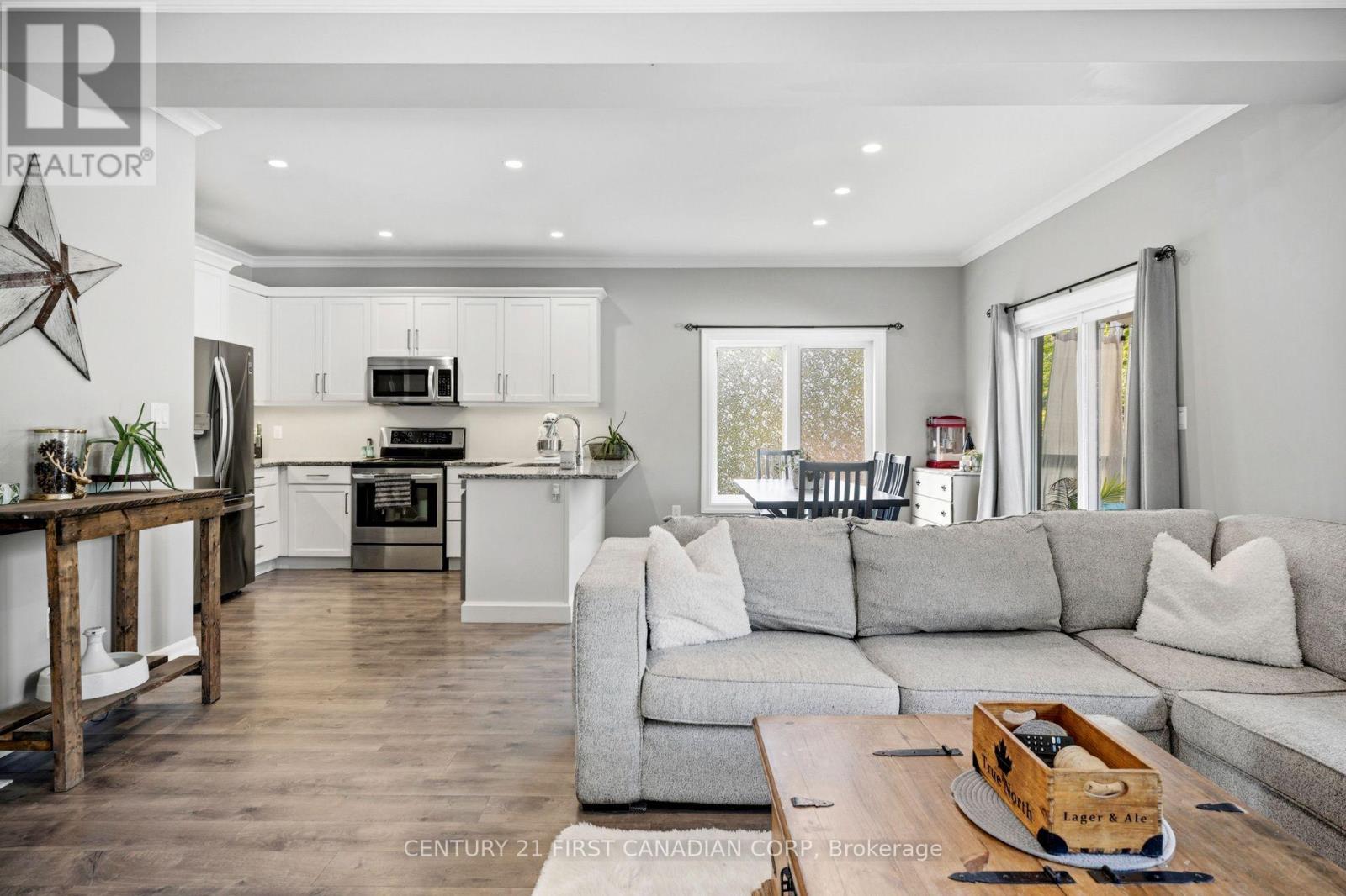 279 OAK STREET - 16