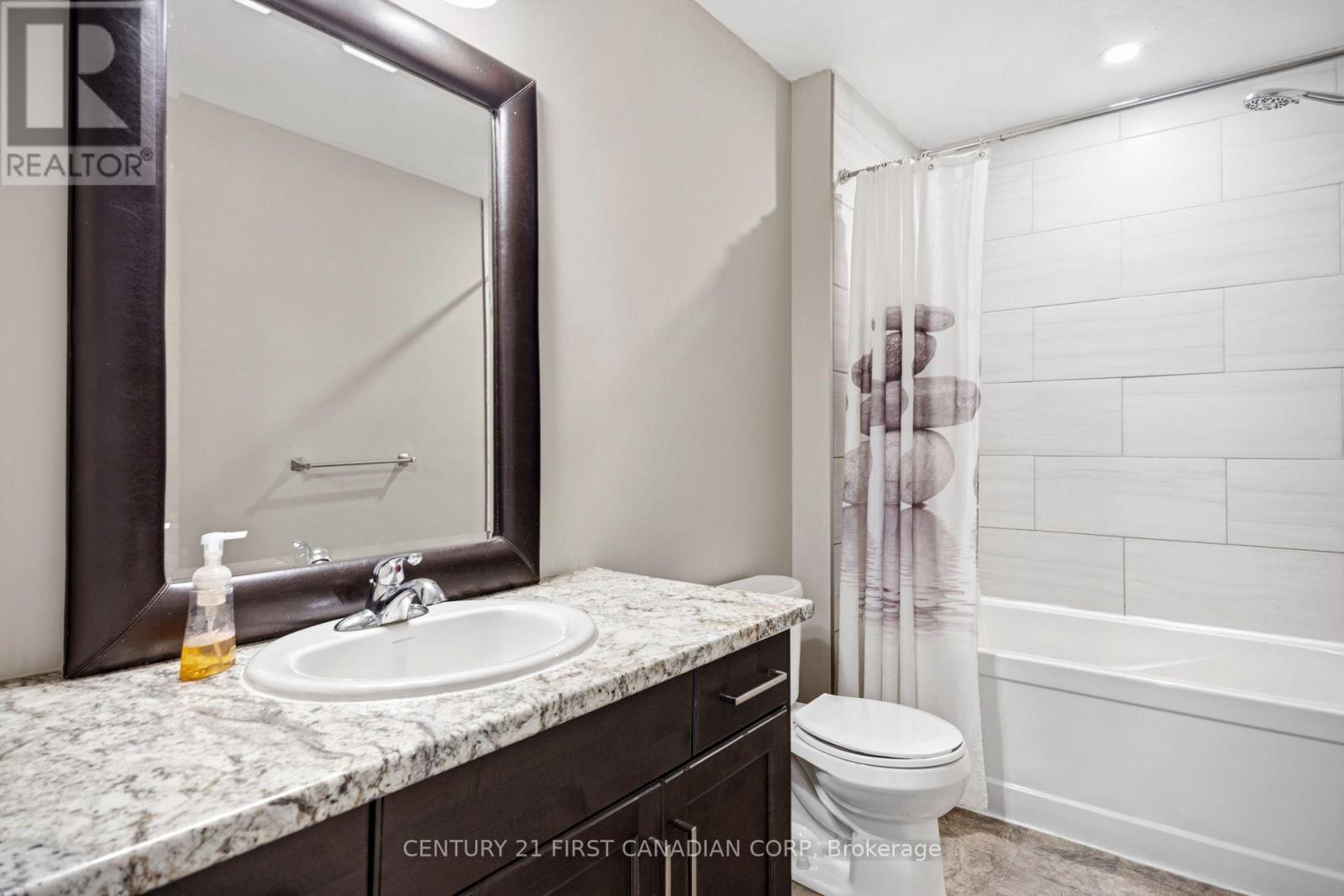279 OAK STREET - 19