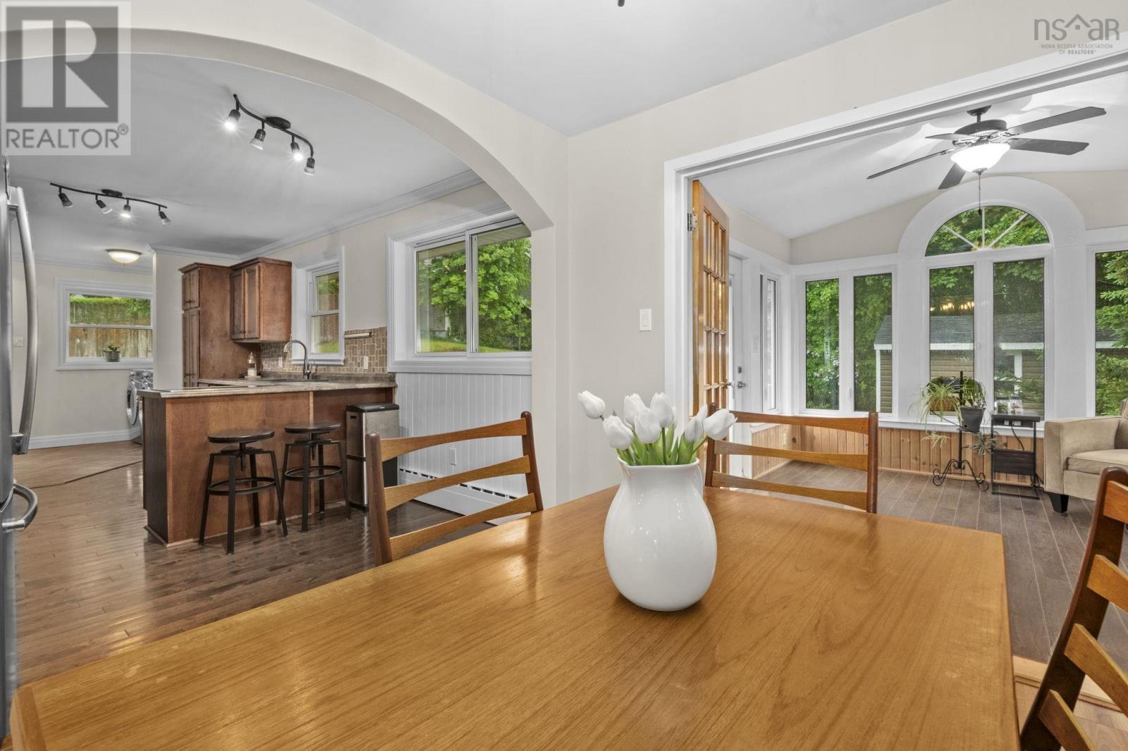 305 Fraser Street - 15