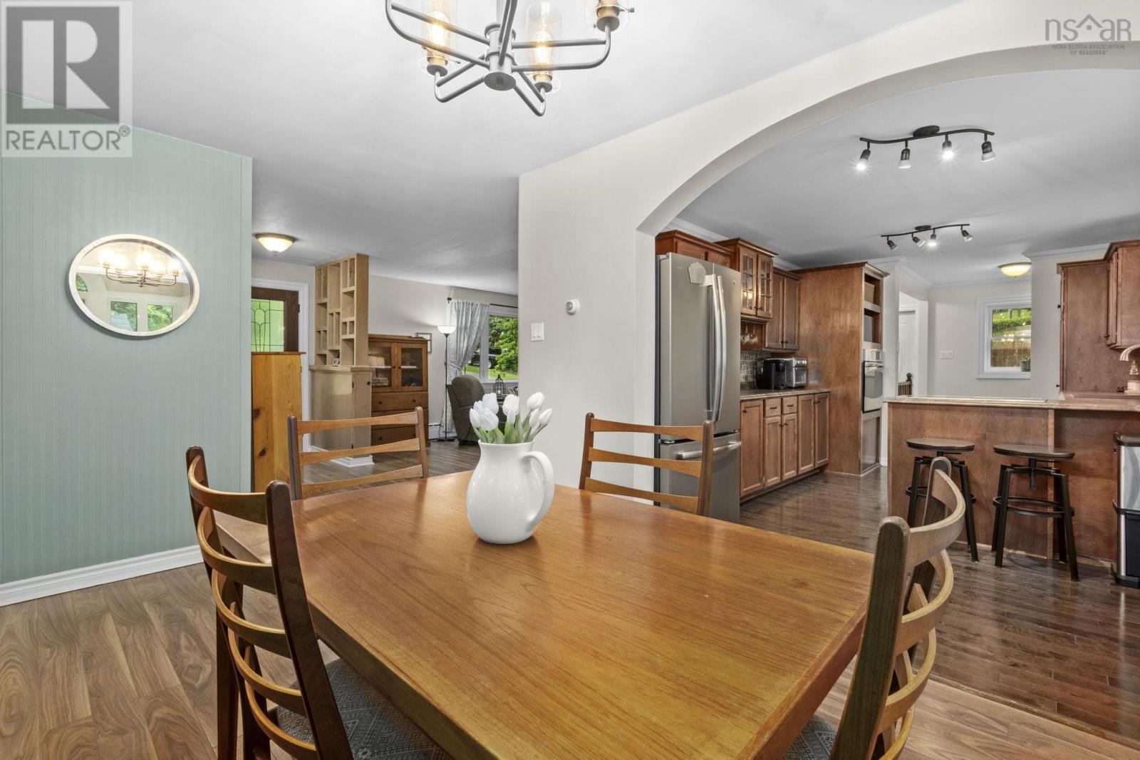 305 Fraser Street - 22