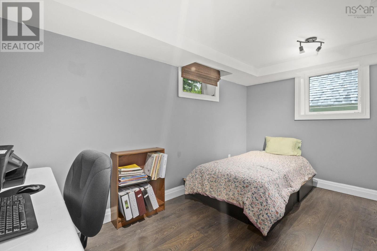 305 Fraser Street - 39
