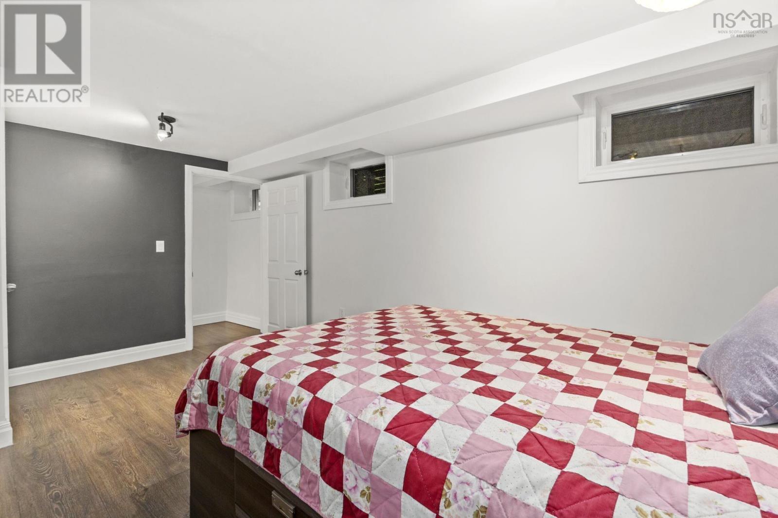305 Fraser Street - 42