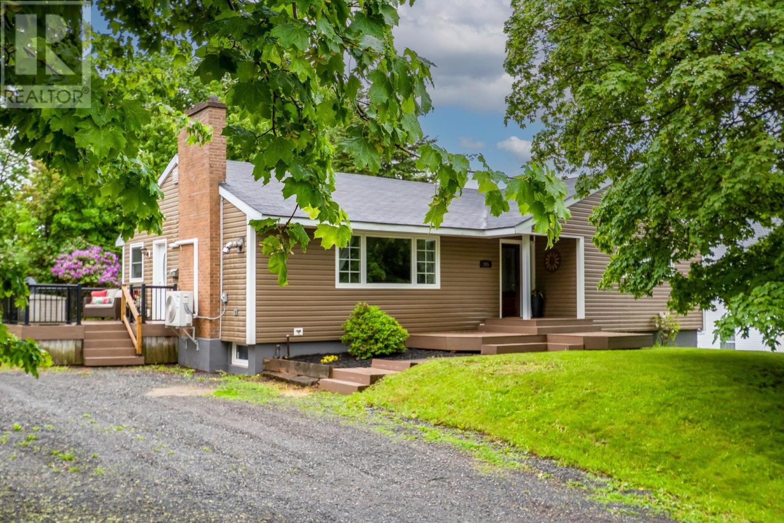 305 Fraser Street - 2