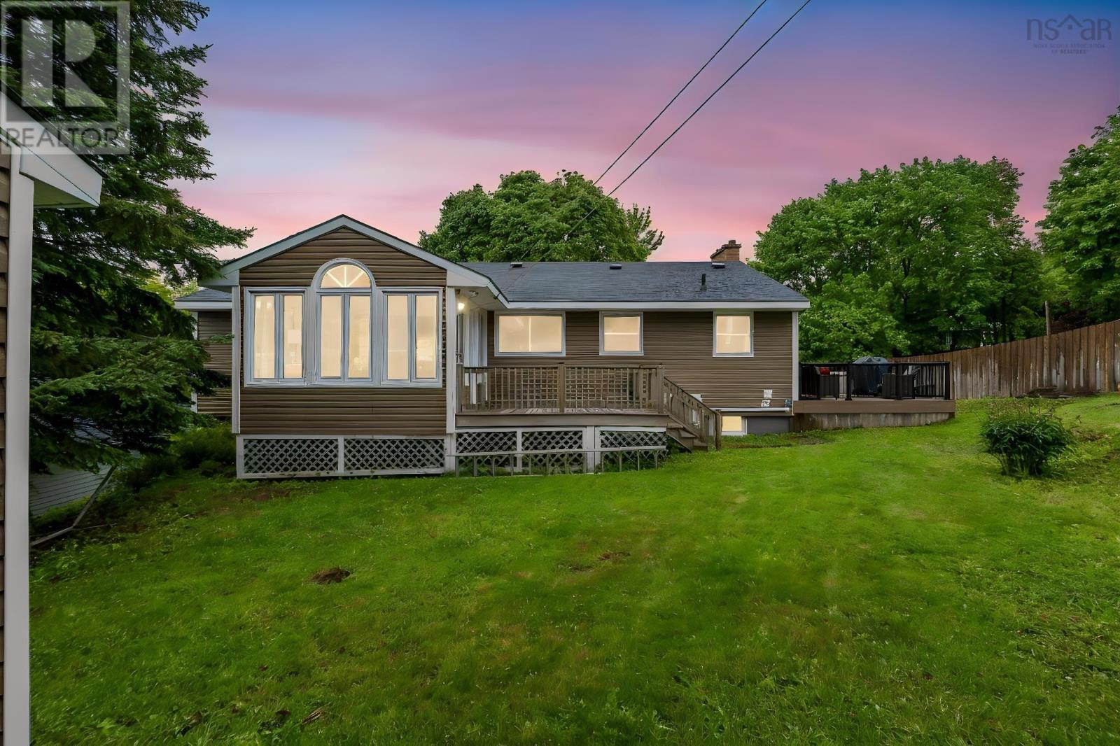 305 Fraser Street - 6