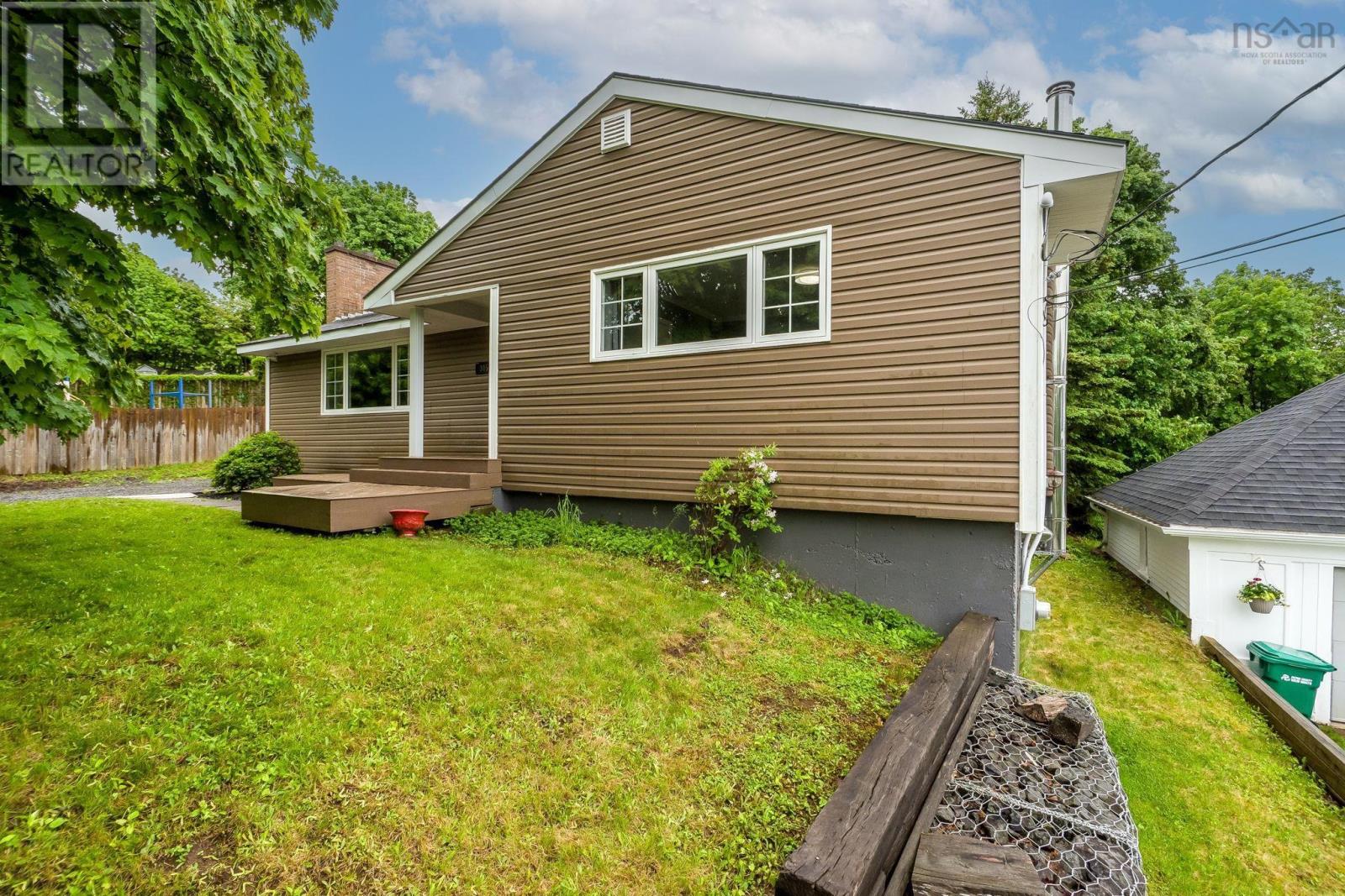 305 Fraser Street - 45