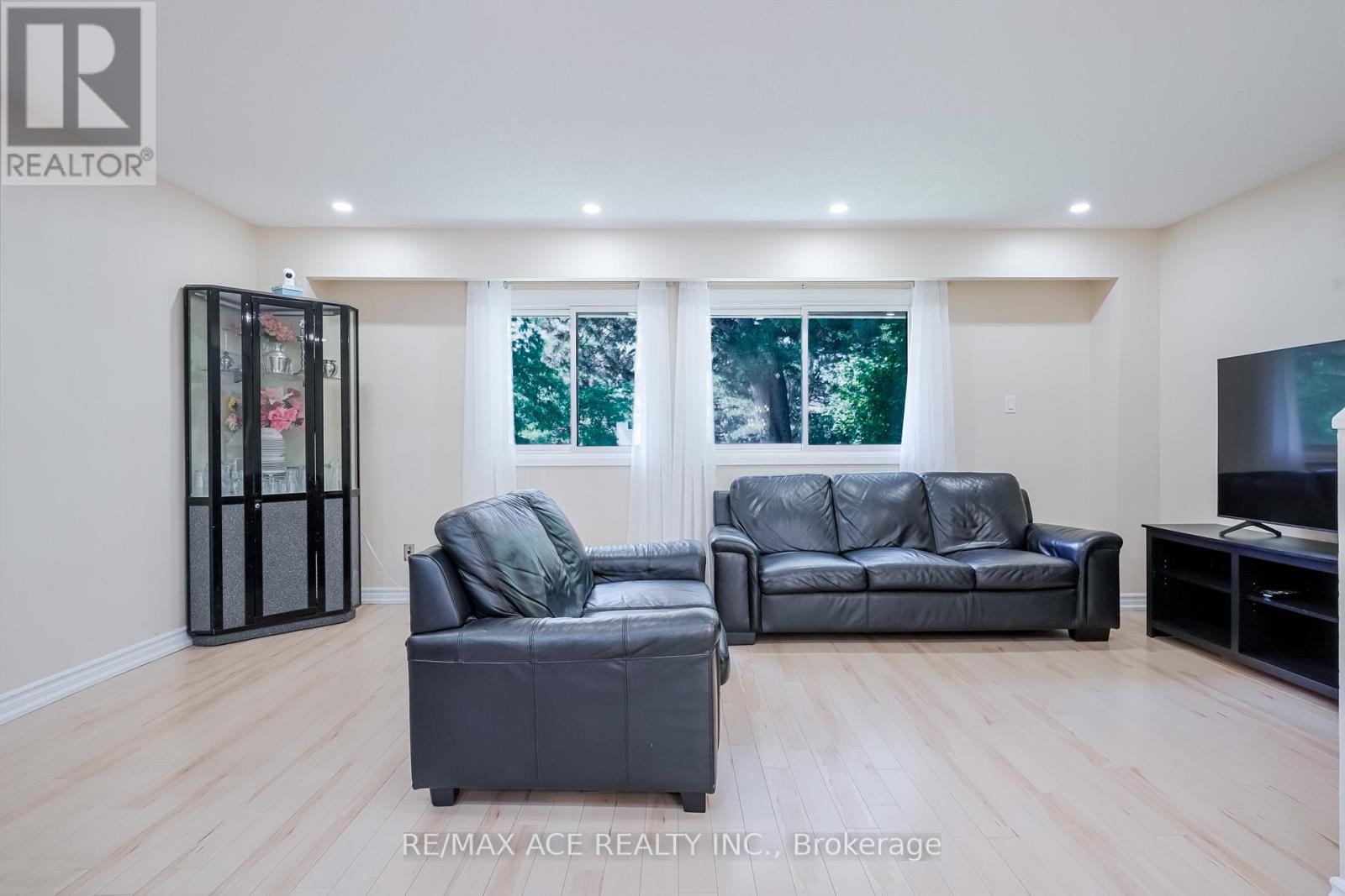 #94 371 ORTON PARK ROAD - Image 14