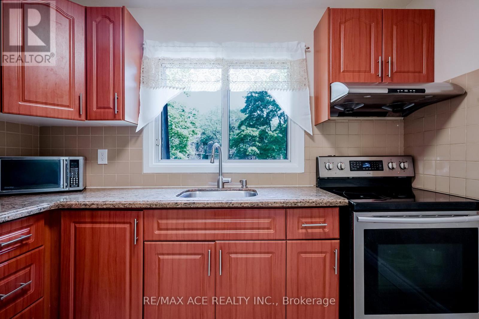 #94 371 ORTON PARK ROAD - Image 21