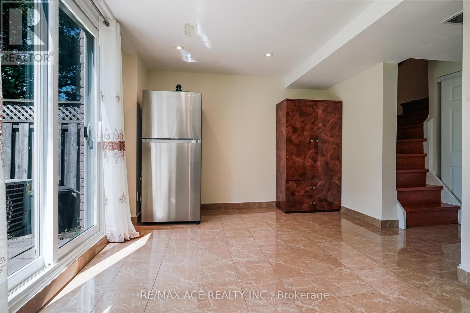 #94 371 ORTON PARK ROAD - Image 40
