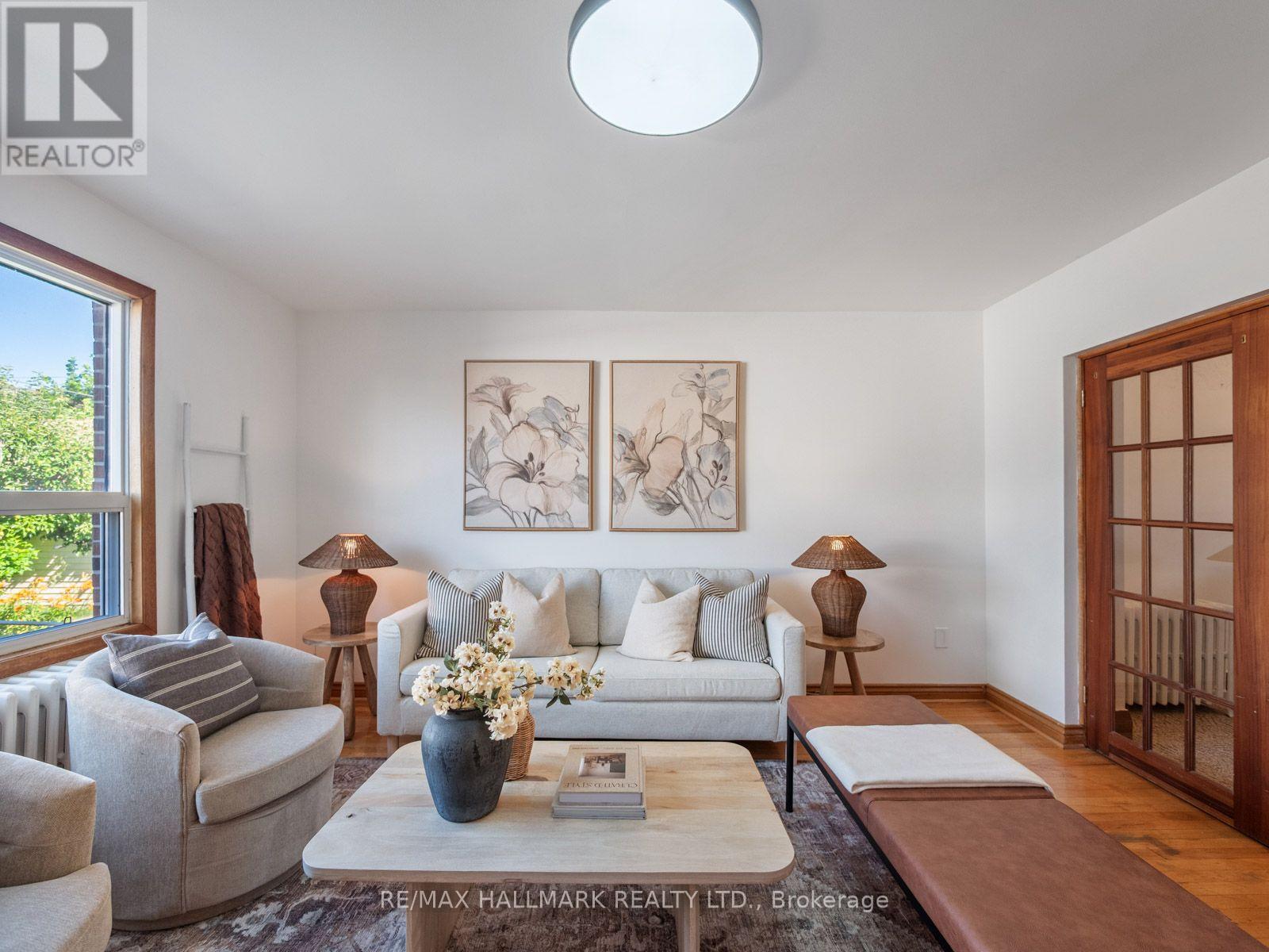 27 LESMOUNT AVENUE - 13