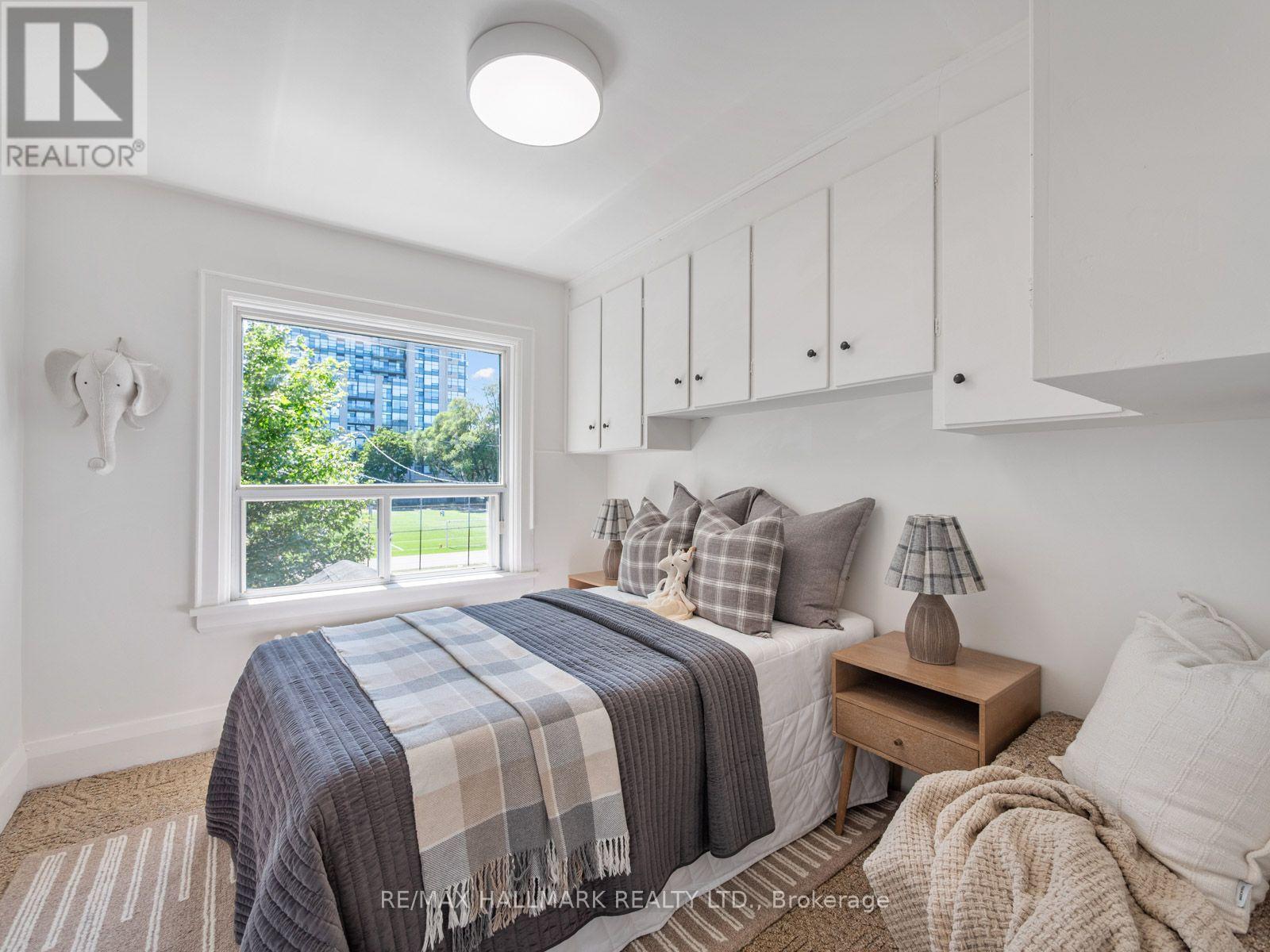 27 LESMOUNT AVENUE - 25