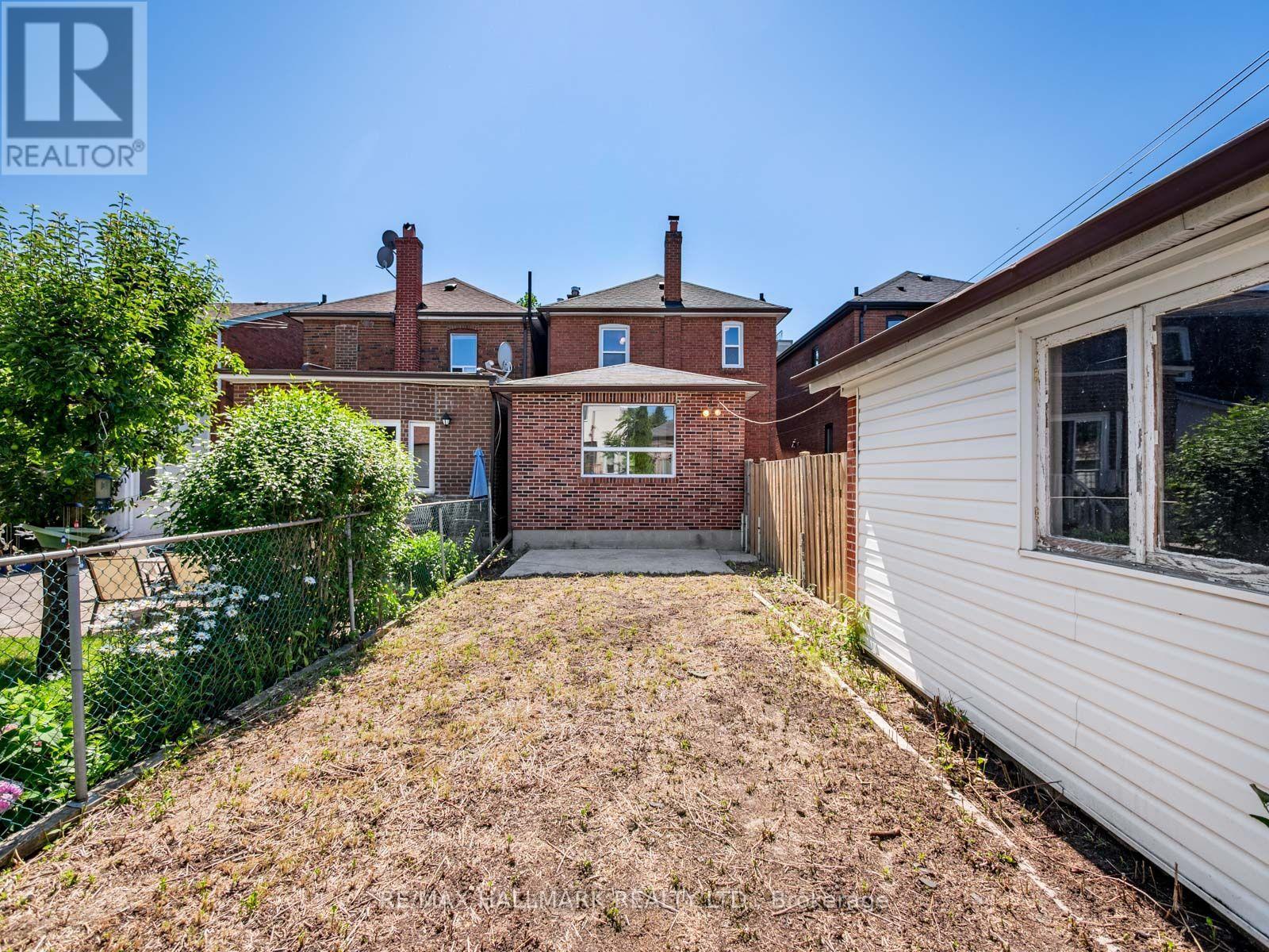 27 LESMOUNT AVENUE - Image 42